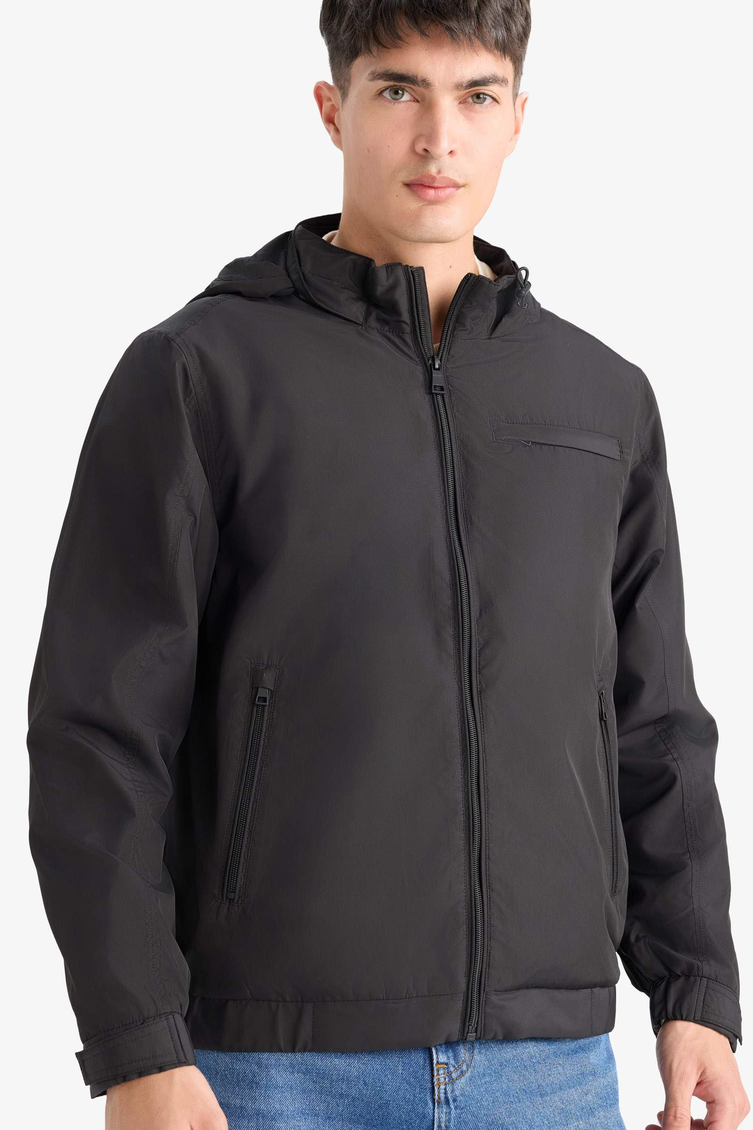 Su İtici Regular Fit Dik Yaka Astarlı Gizli Kapüşonlu Fermuarlı Cepli Mevsimlik Baharlık Mont