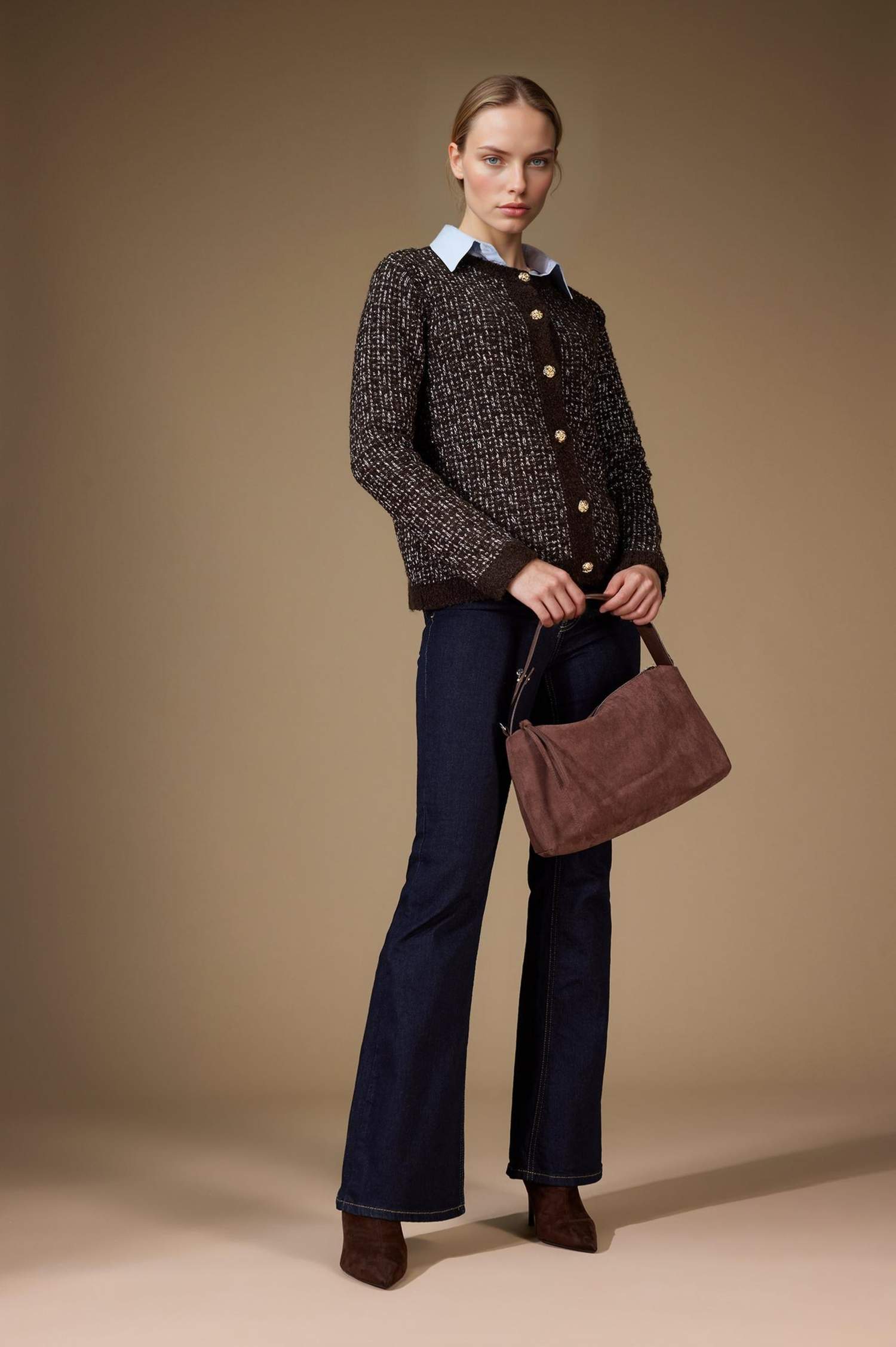 جاكيت قصة عادية بياخة مستديرة