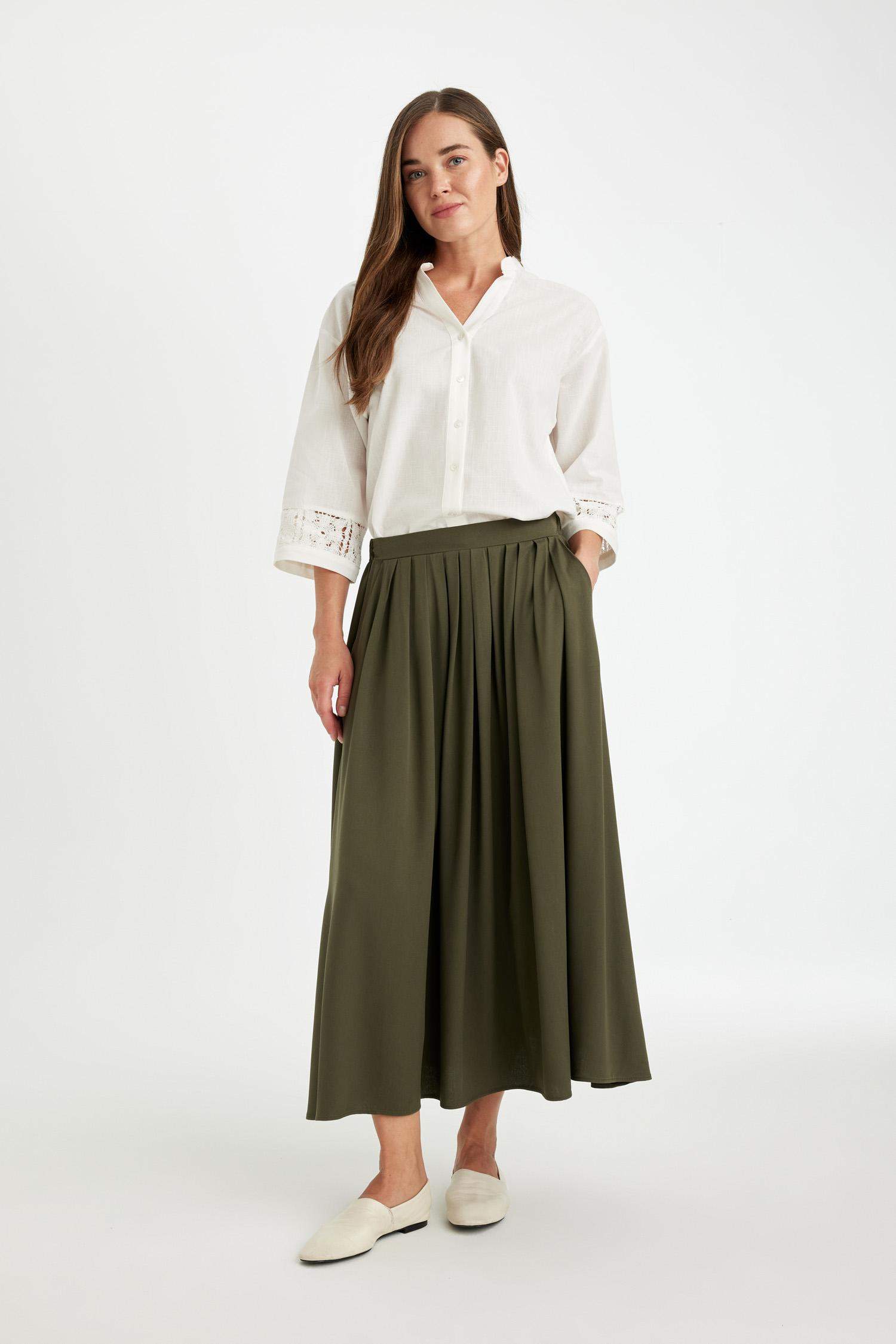 A Cut Basic Belmando Maxi Skirt