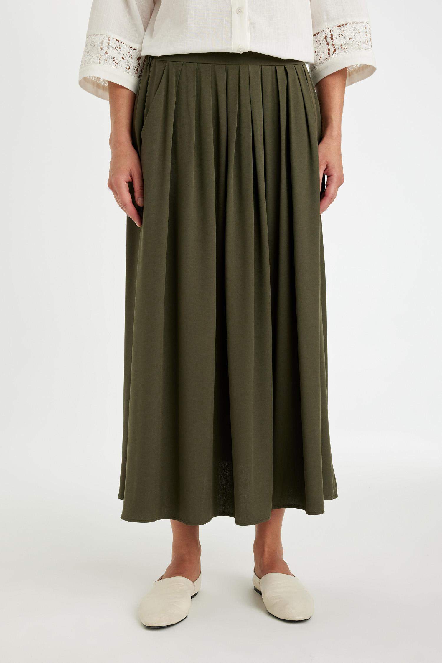 A Cut Basic Belmando Maxi Skirt