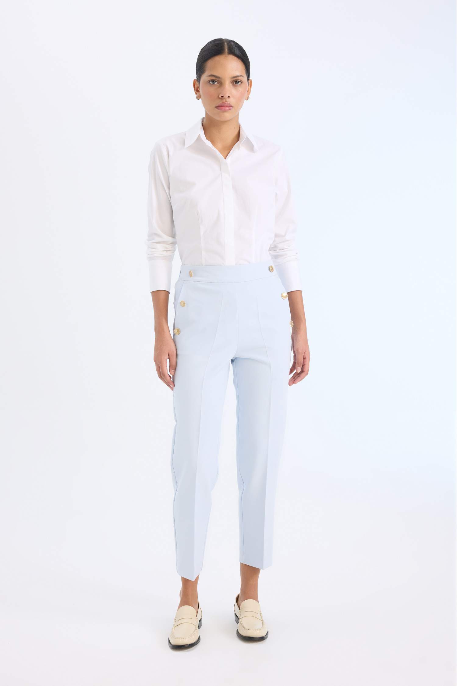 بنطرون كاروت فيت برجل عادي بجيب وخصر عالي