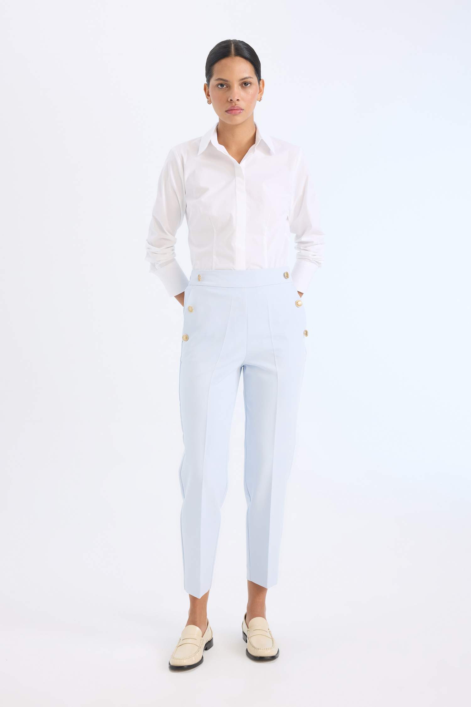 بنطرون كاروت فيت برجل عادي بجيب وخصر عالي