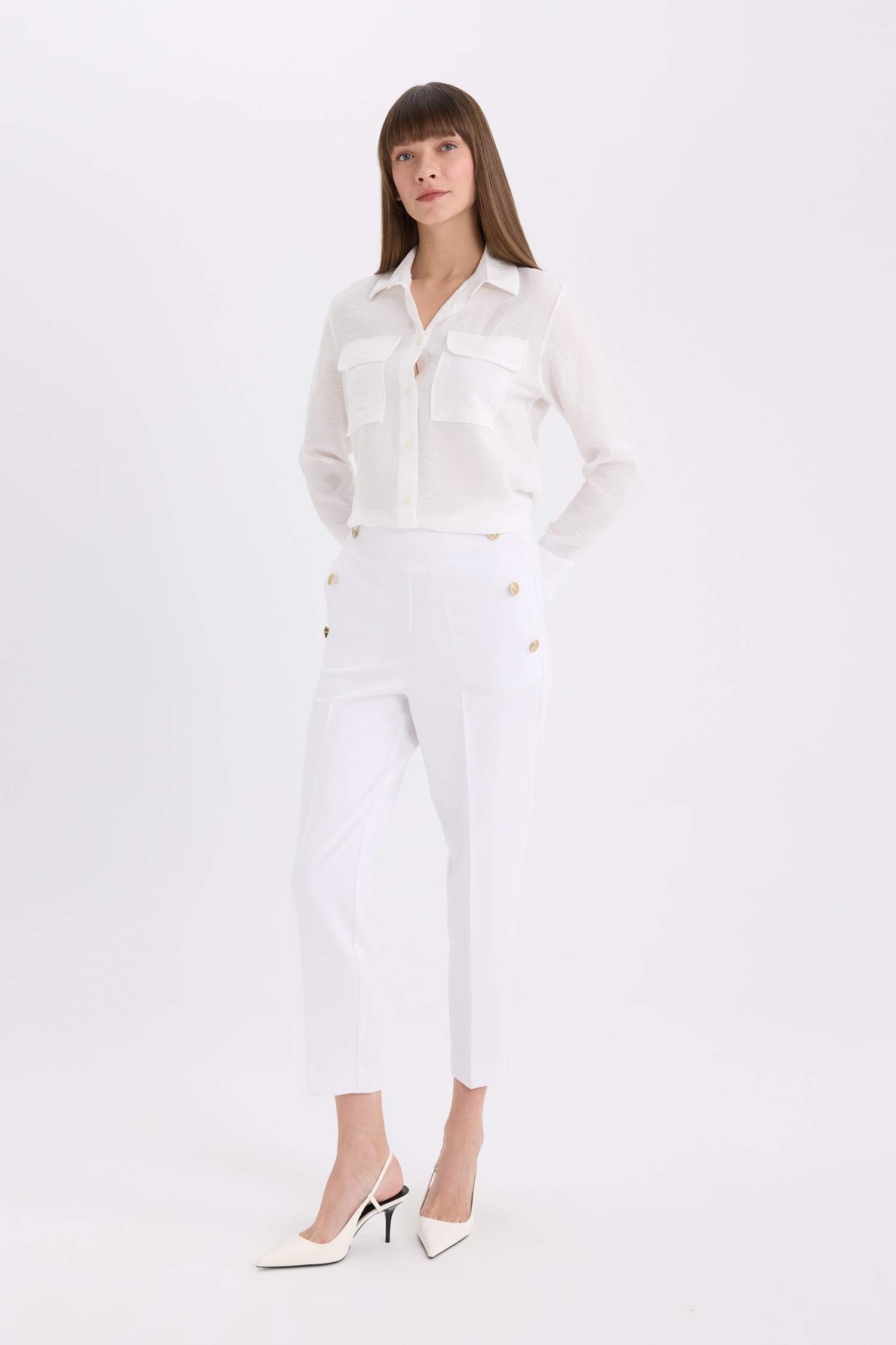 بنطرون كاروت فيت برجل عادي بجيب وخصر عالي