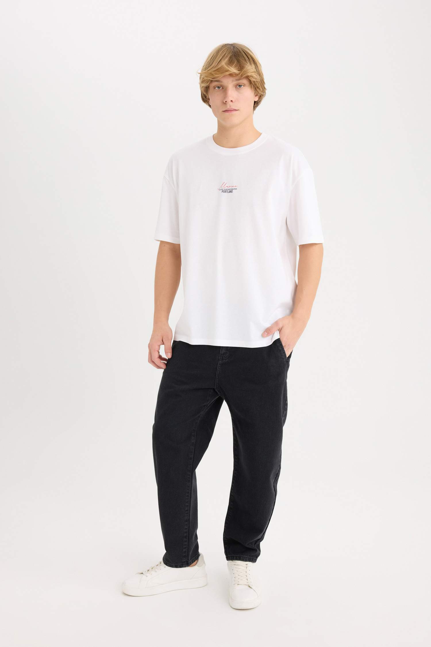 Oversize Fit Crew Neck Printed Short Sleeve T-Shirt