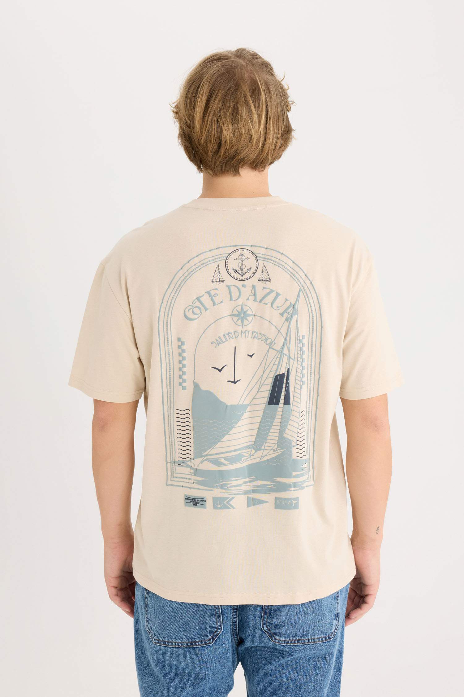 %100 Pamuk Boxy Fit Bisiklet Yaka Sırt Baskılı Kısa Kollu Tişört