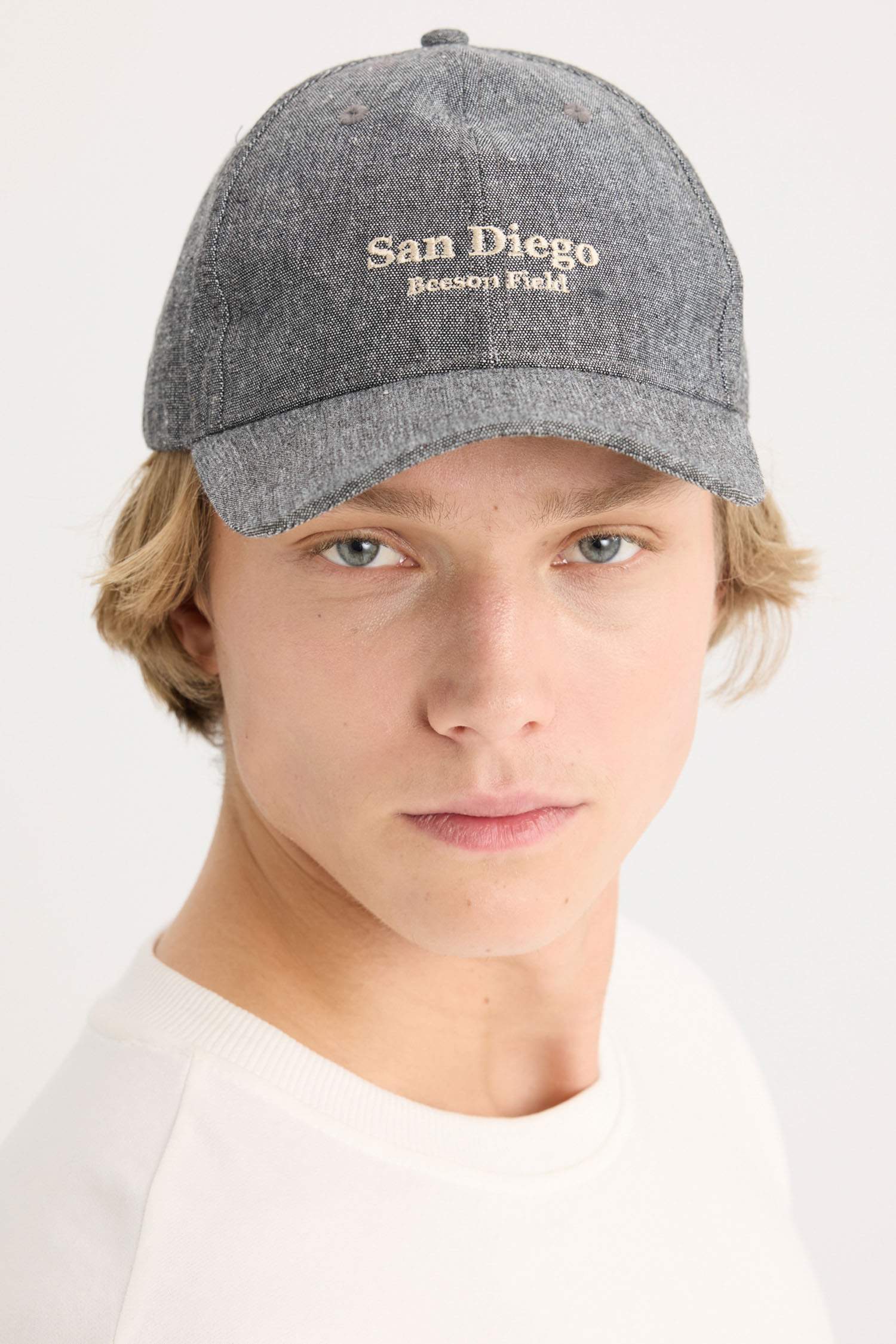 كاب بيسبول رجالي مطرز من مزيج الكتان