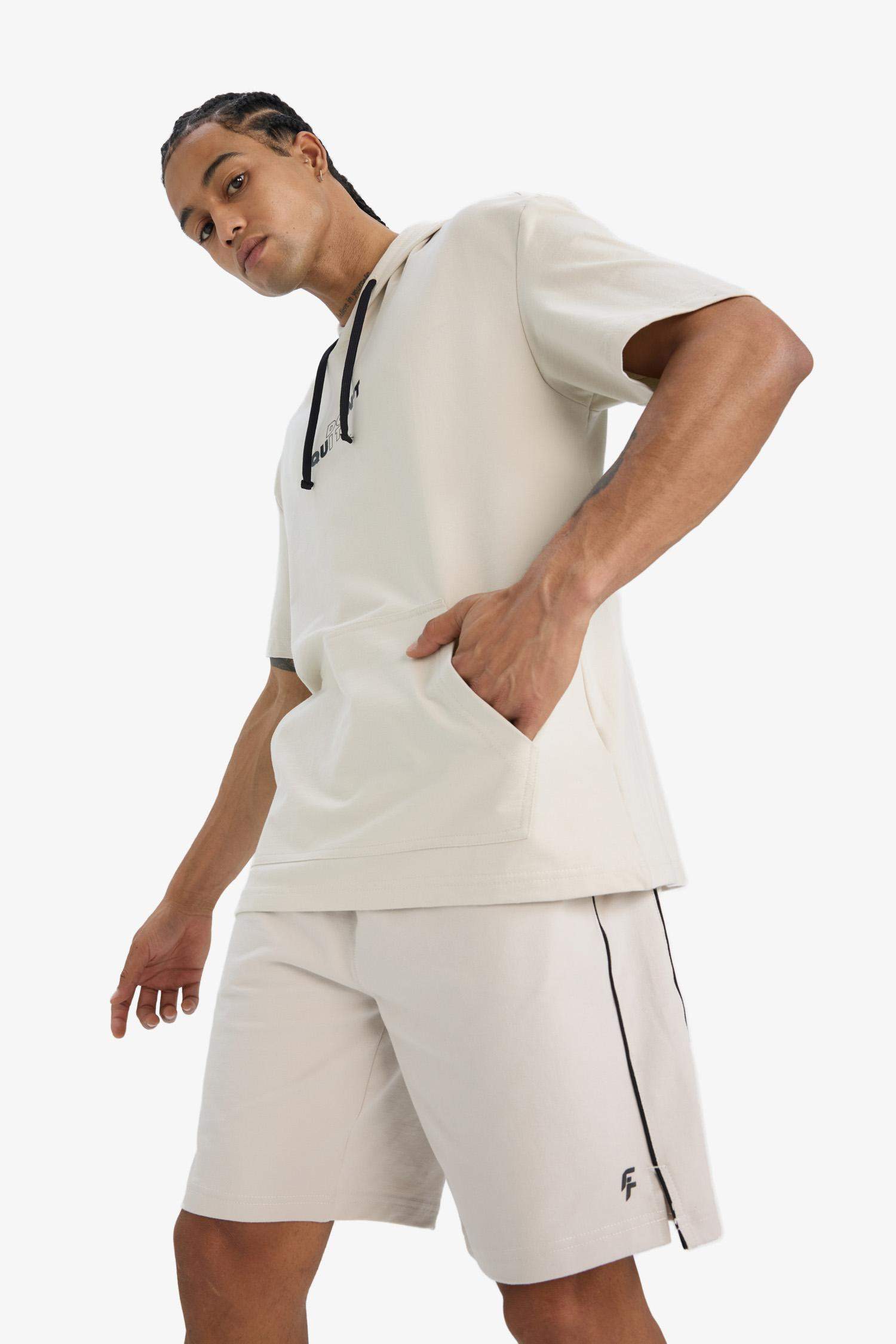 DeFactoFit Standart Fit Sporcu Kısa Paça Şort