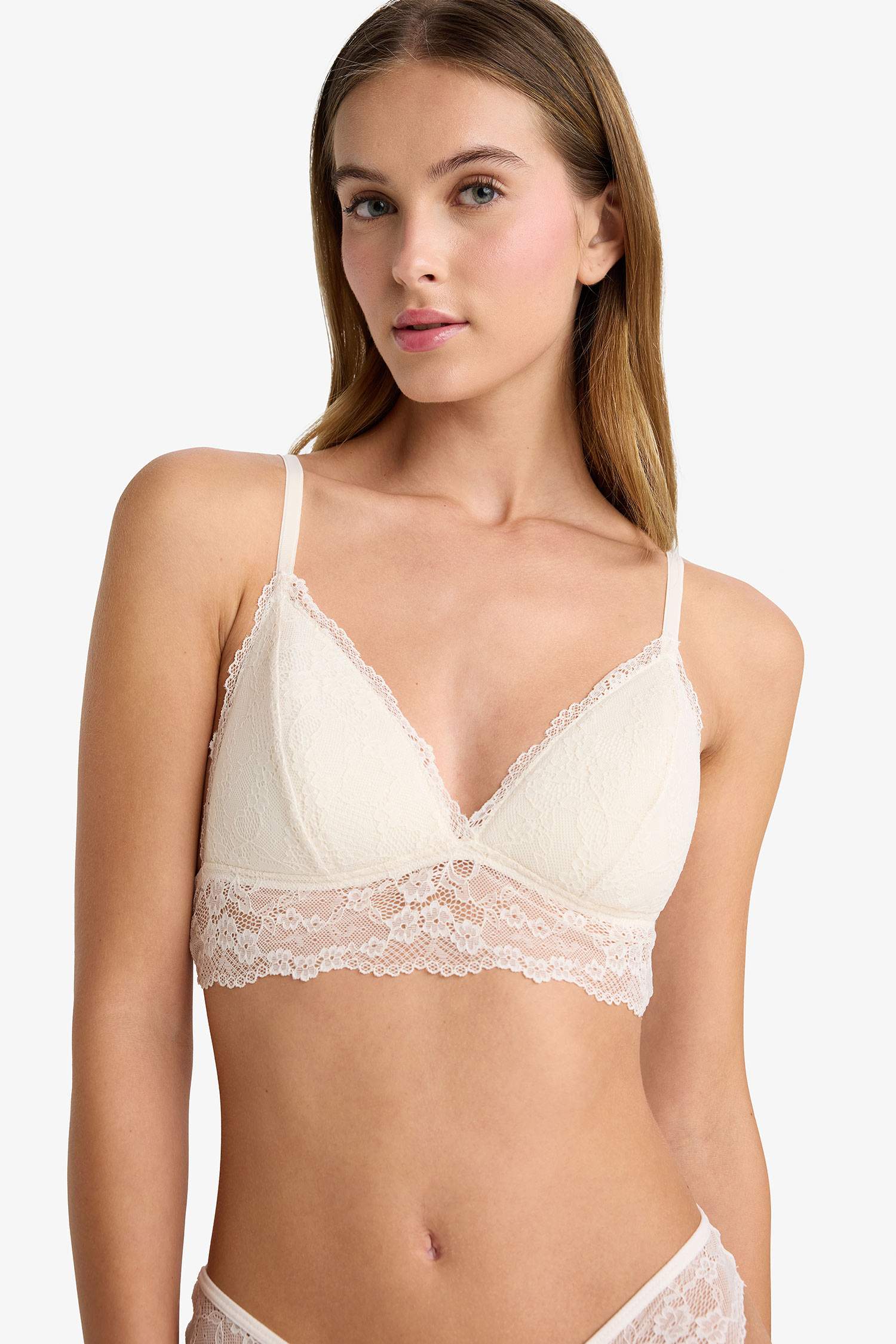 Pedli Dantelli Bralet Fall in Love