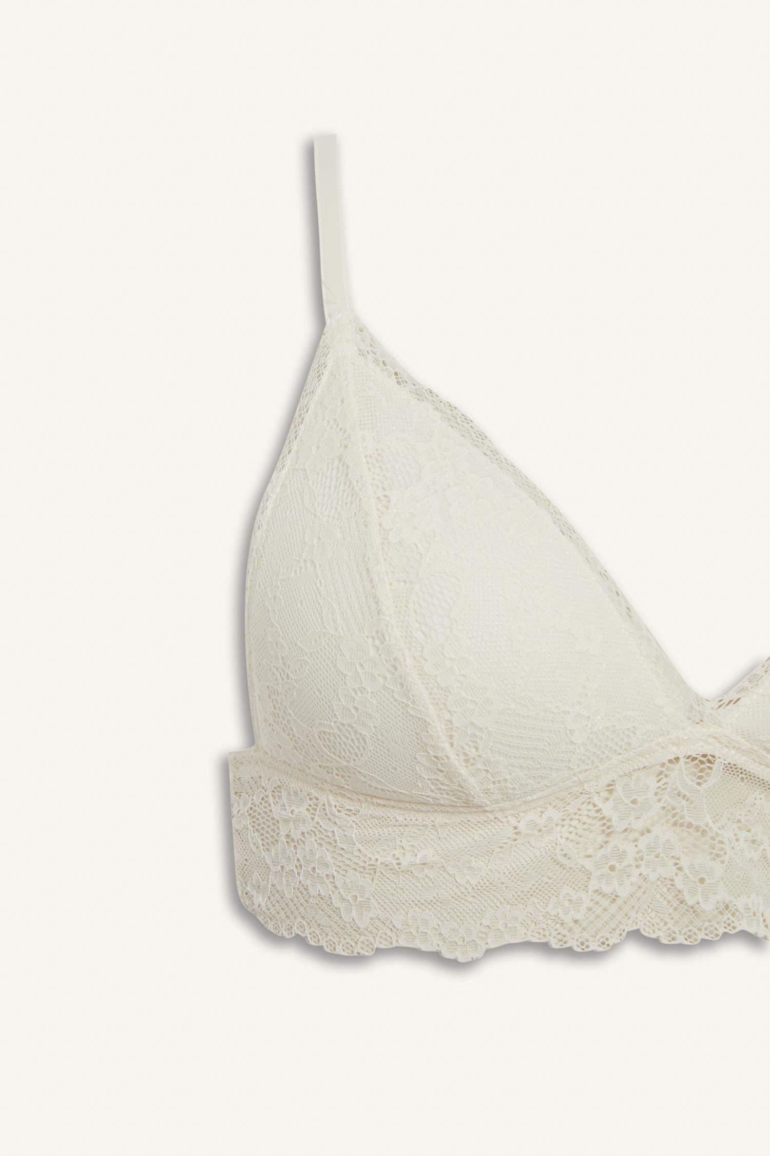 Pedli Dantelli Bralet Fall in Love