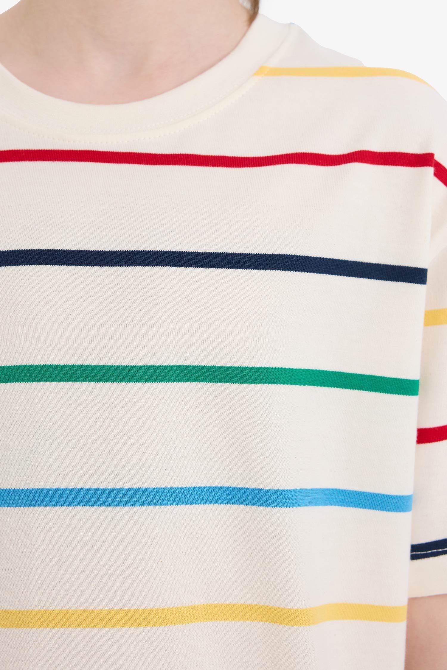 Erkek Çocuk Bisiklet Yaka Çizgili Kısa Kollu Tişört