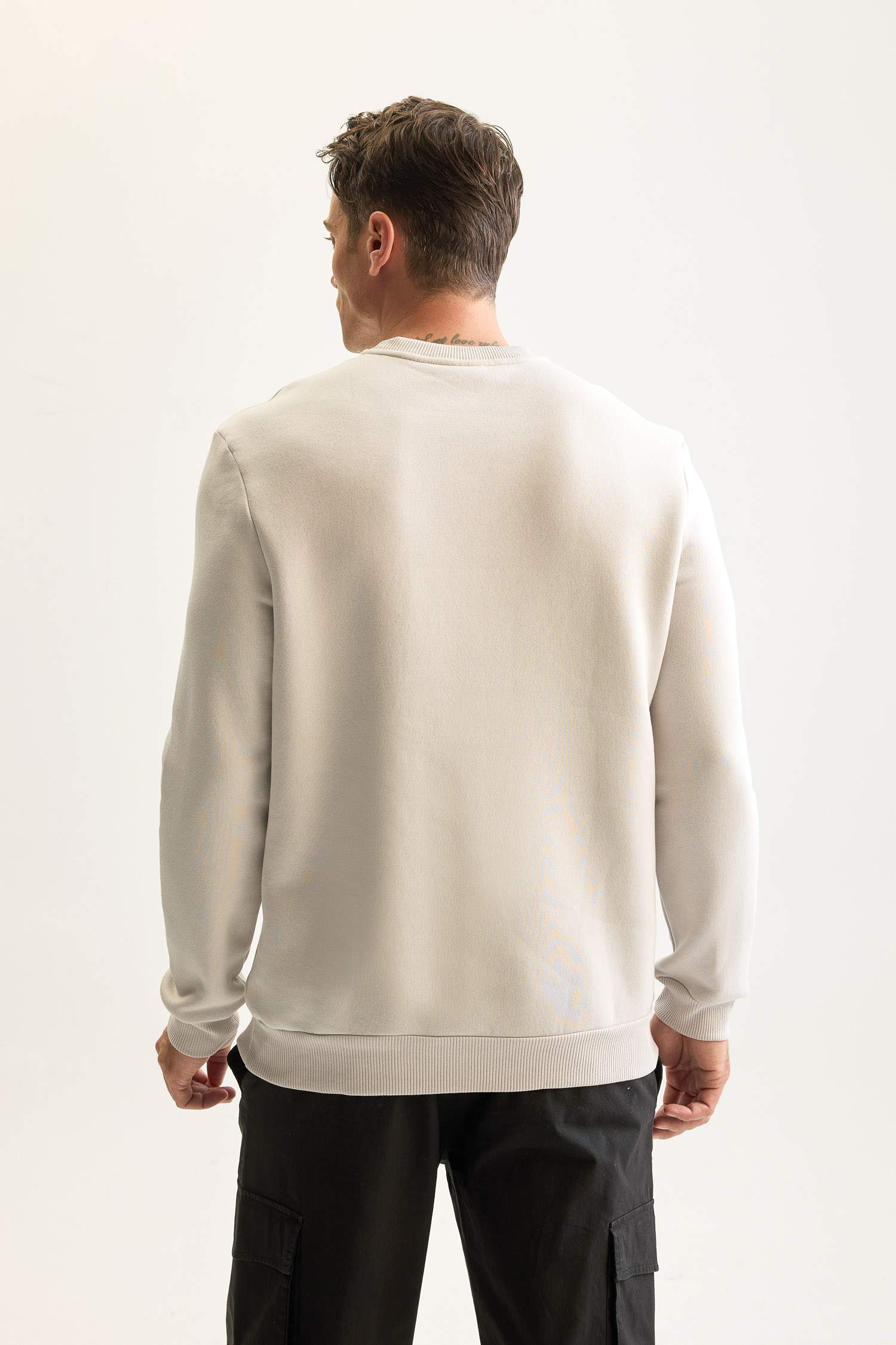 3 İplik Pamuklu Şardonlu İçi Polarlı Regular Fit Bisiklet Yaka Kalın Sweatshirt