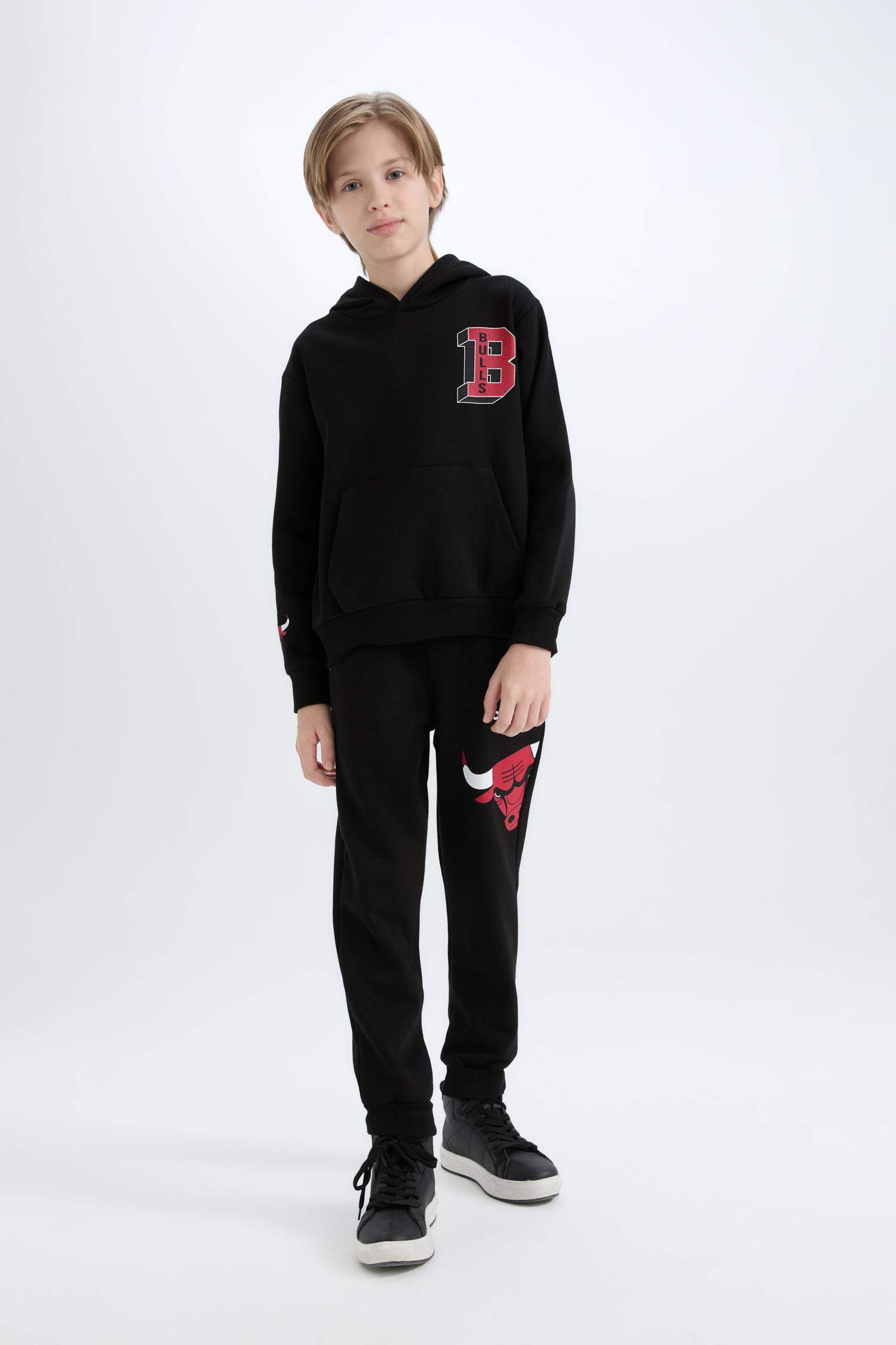 Erkek Çocuk NBA Wordmark Kapüşonlu İçi Yumuşak Tüylü Sweatshirt