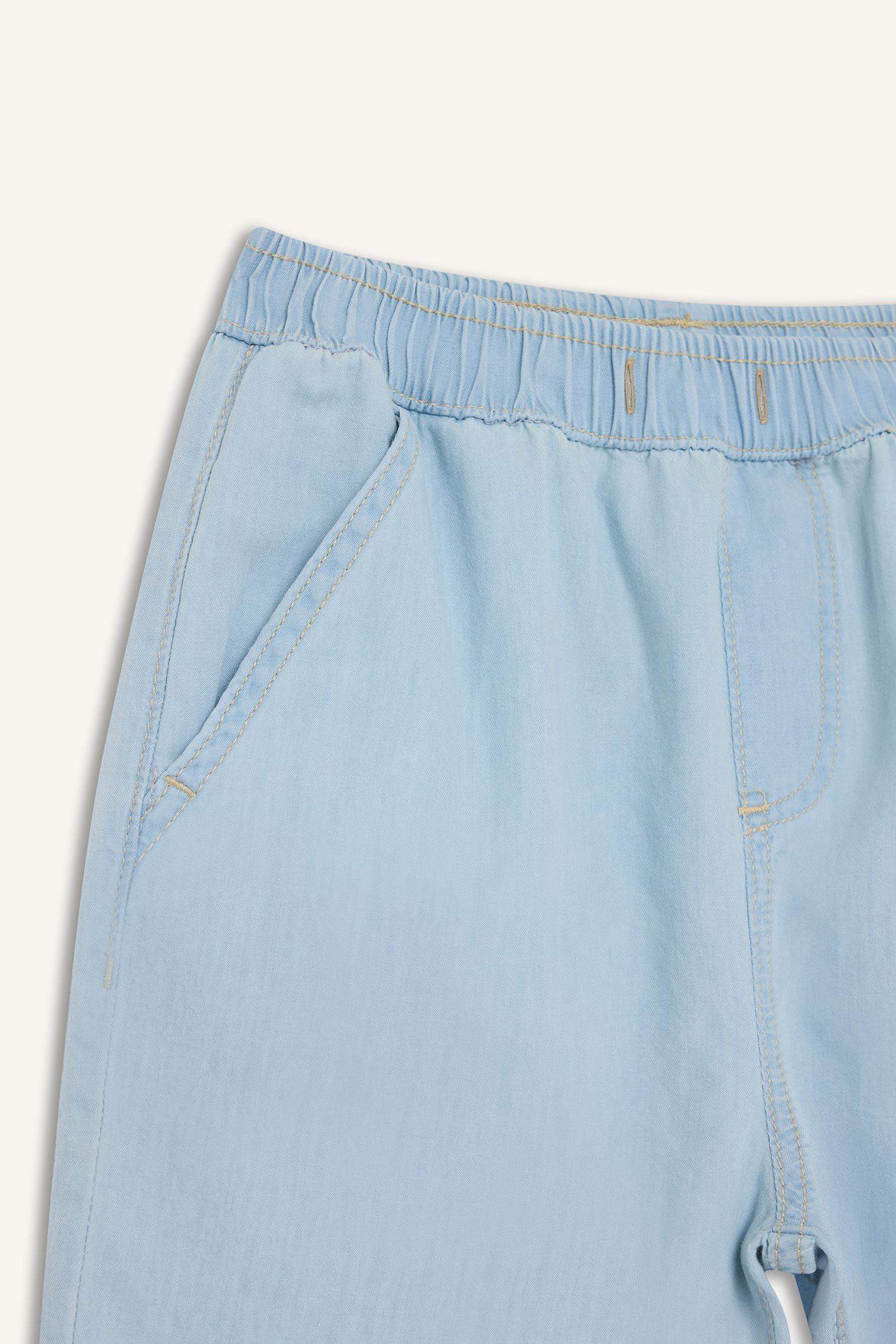 Elastic Band Denim Shorts