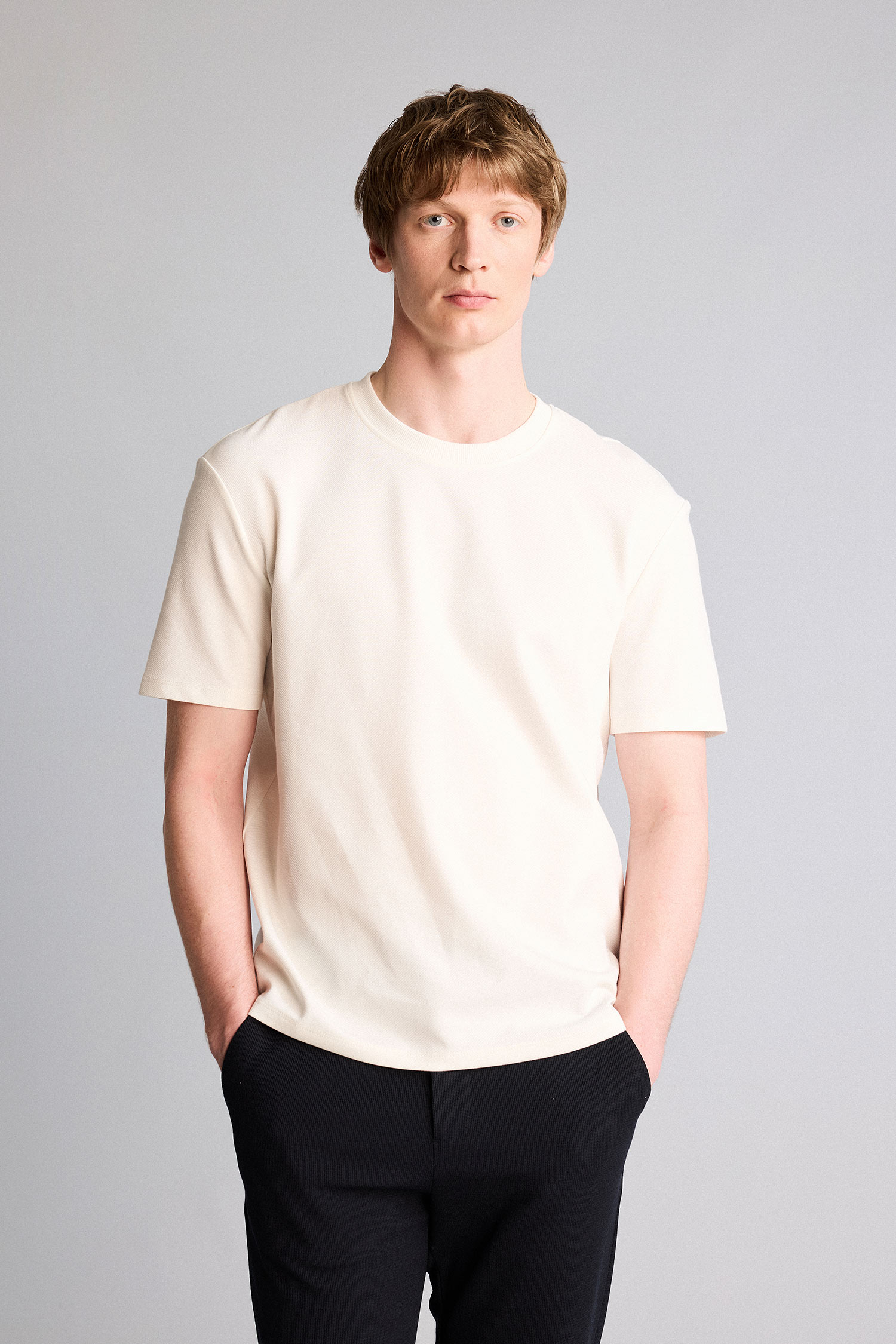 DeFacto Regular Fit Dokulu Basic Tişört