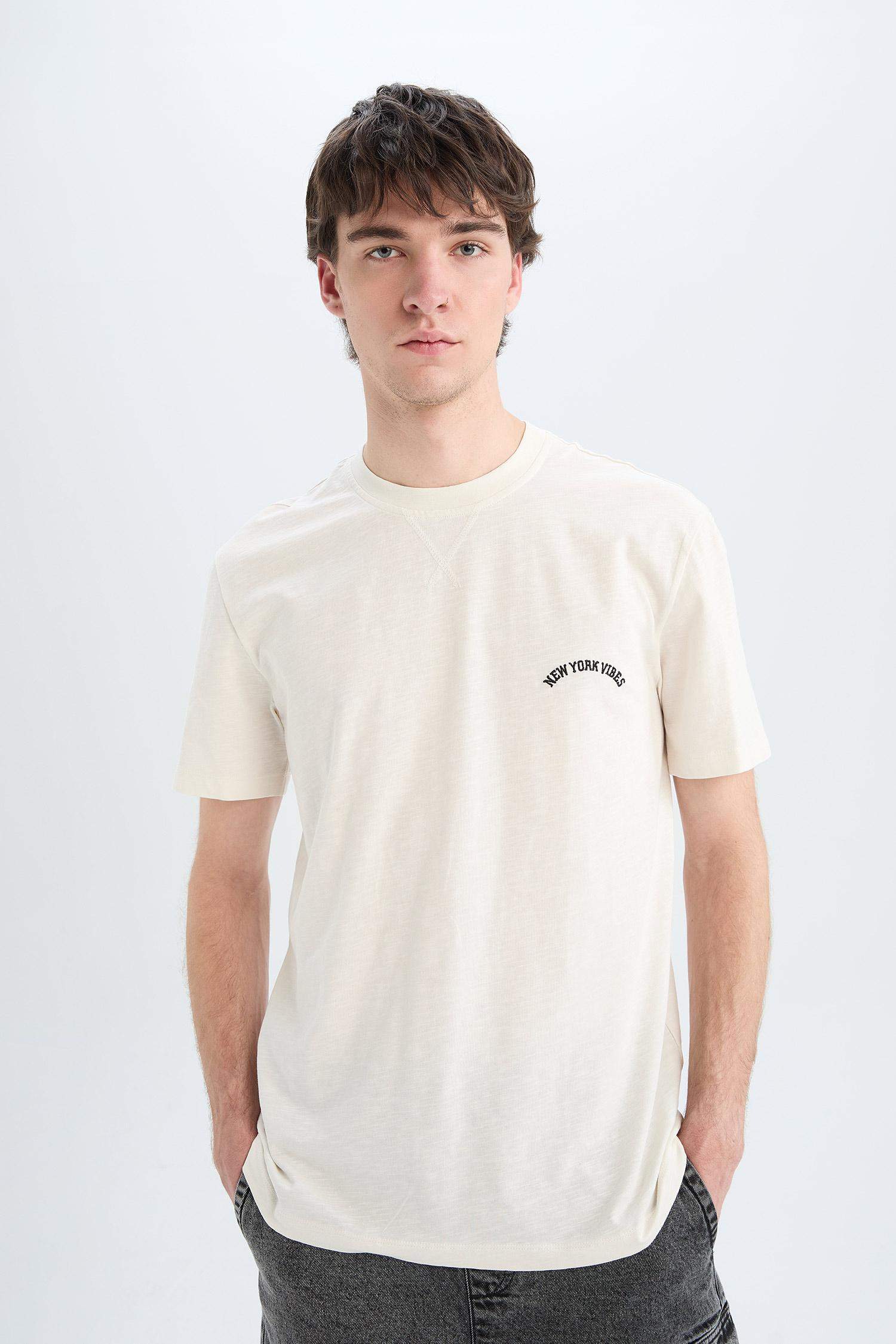 дөңгелек жаға джакар Қысқа жеңді футболка