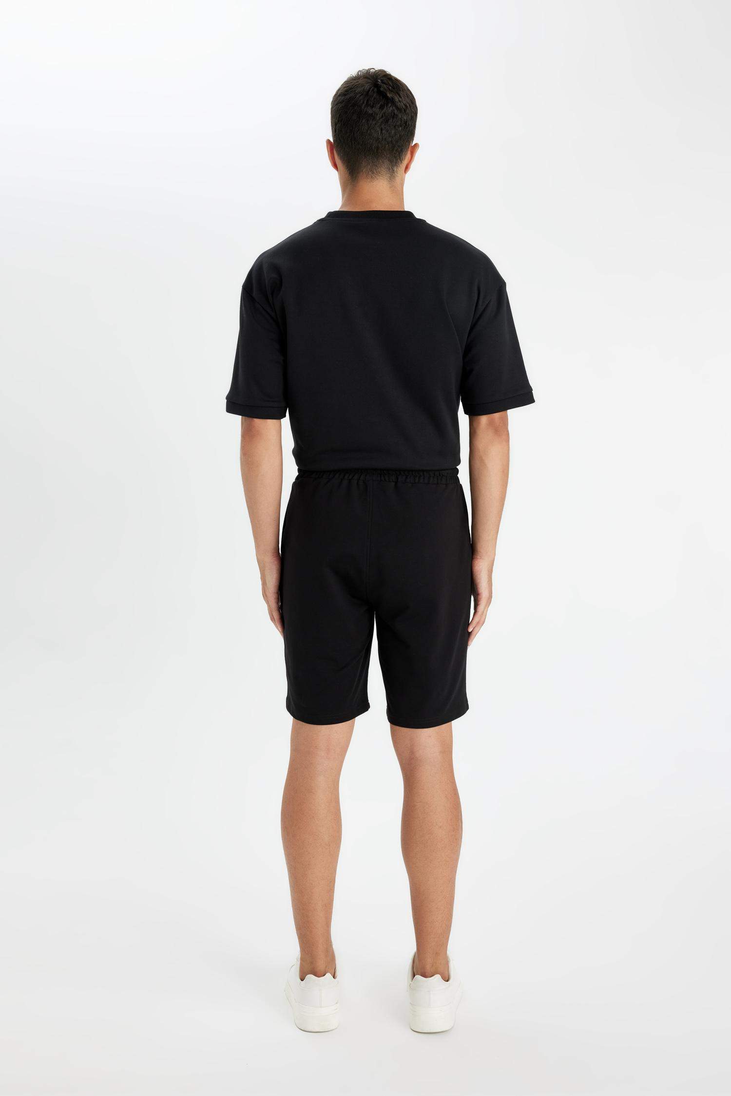 Short Bermuda basique à Coupe Régulière