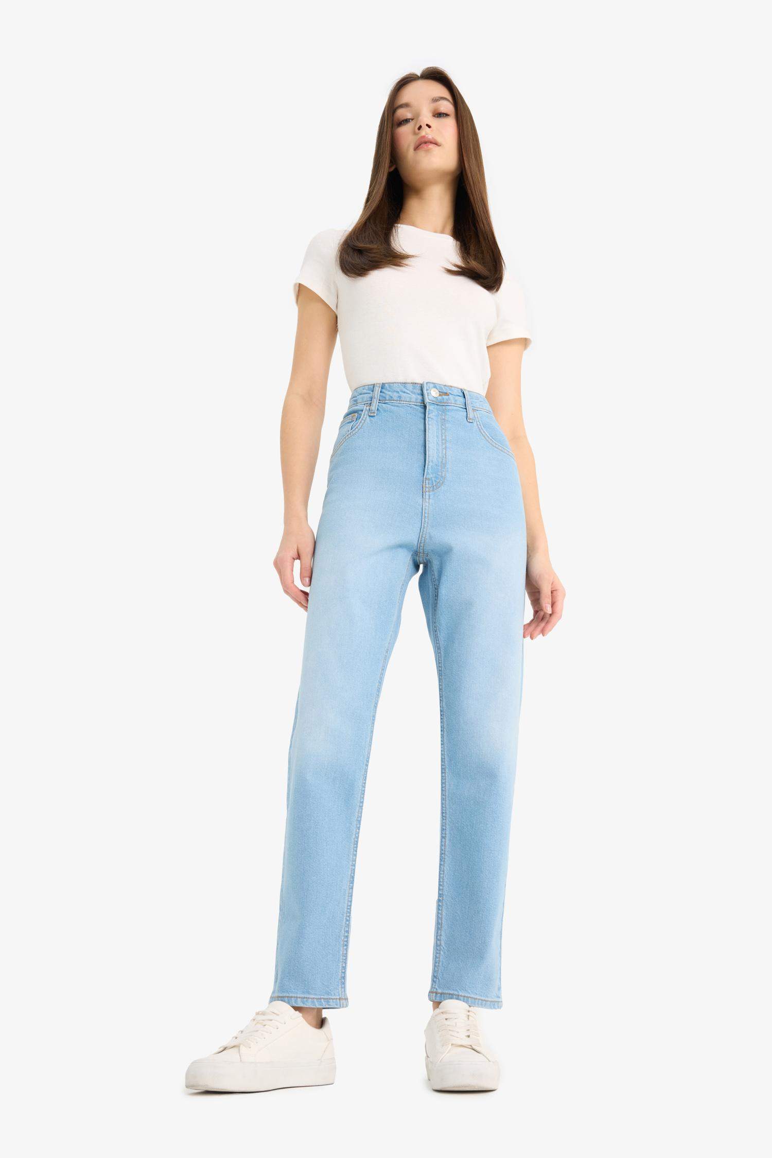 Lina Comfort Mom Normal Bel Düz Paça Jean Kar Yıkamalı Pantolon