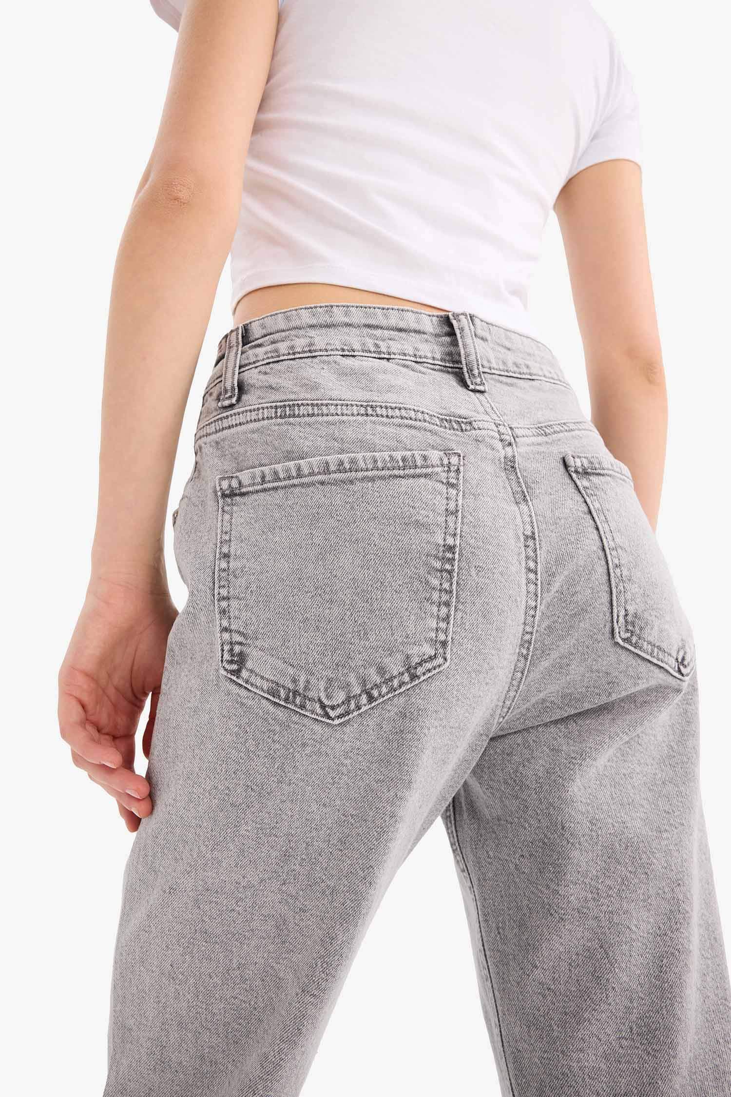 Lina Comfort Mom Normal Bel Düz Paça Jean Kar Yıkamalı Pantolon