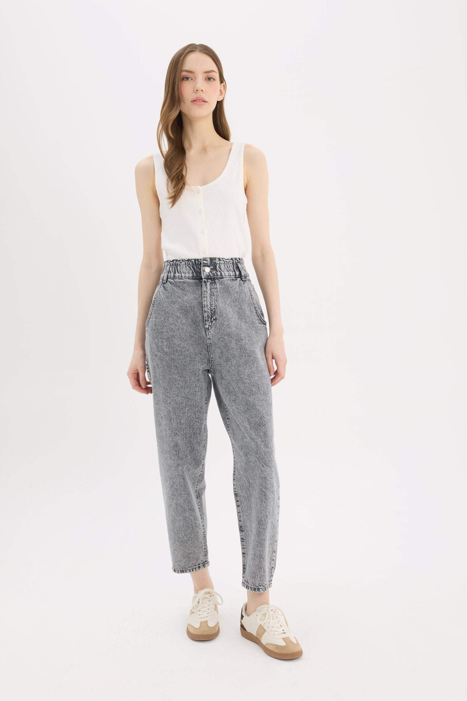 سروال جينز بيبرباج برجل عادي