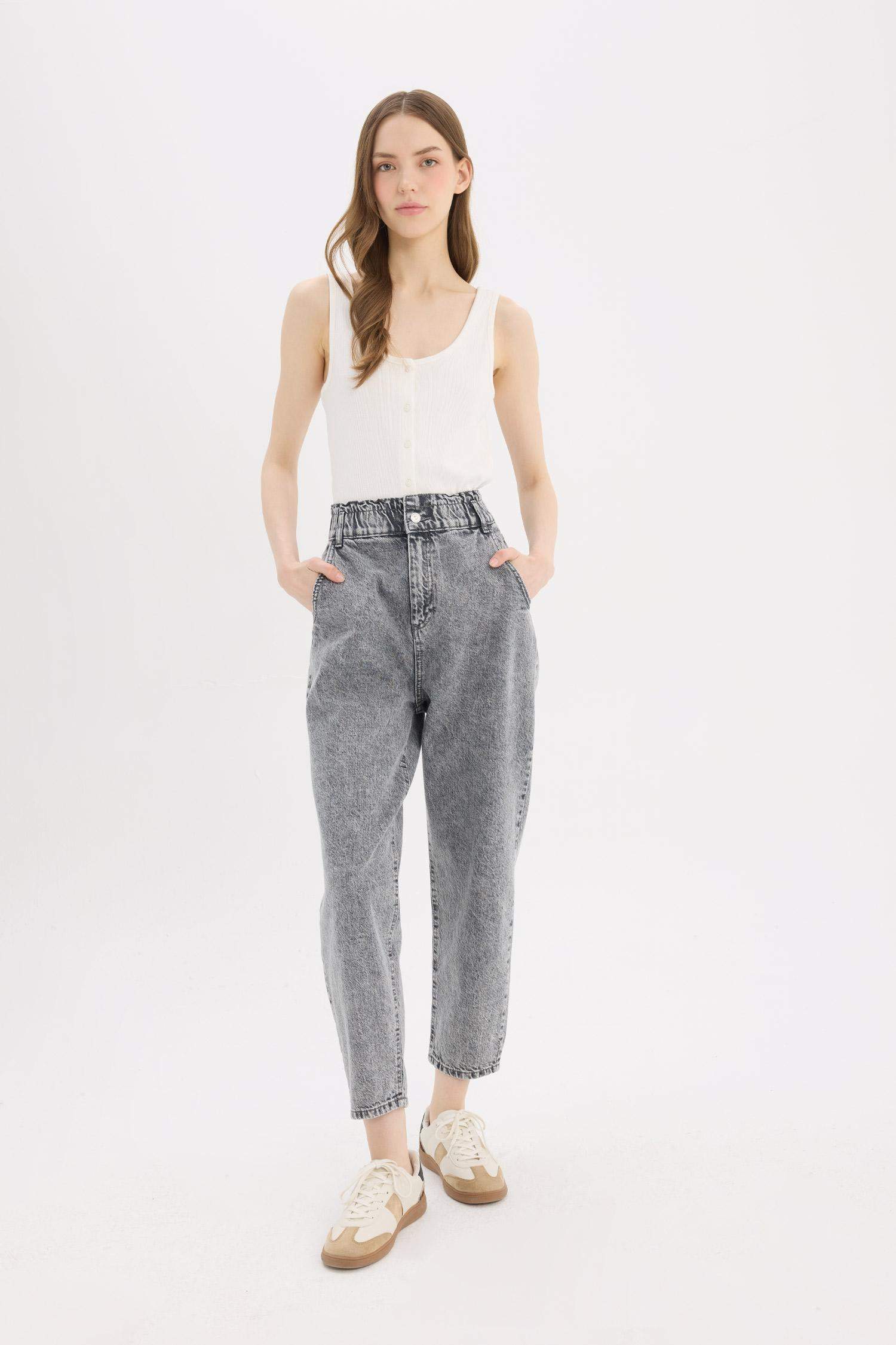 سروال جينز بيبرباج برجل عادي