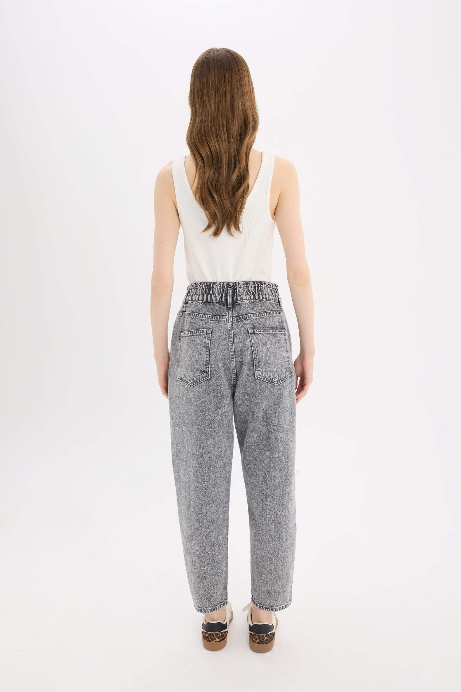 سروال جينز بيبرباج برجل عادي