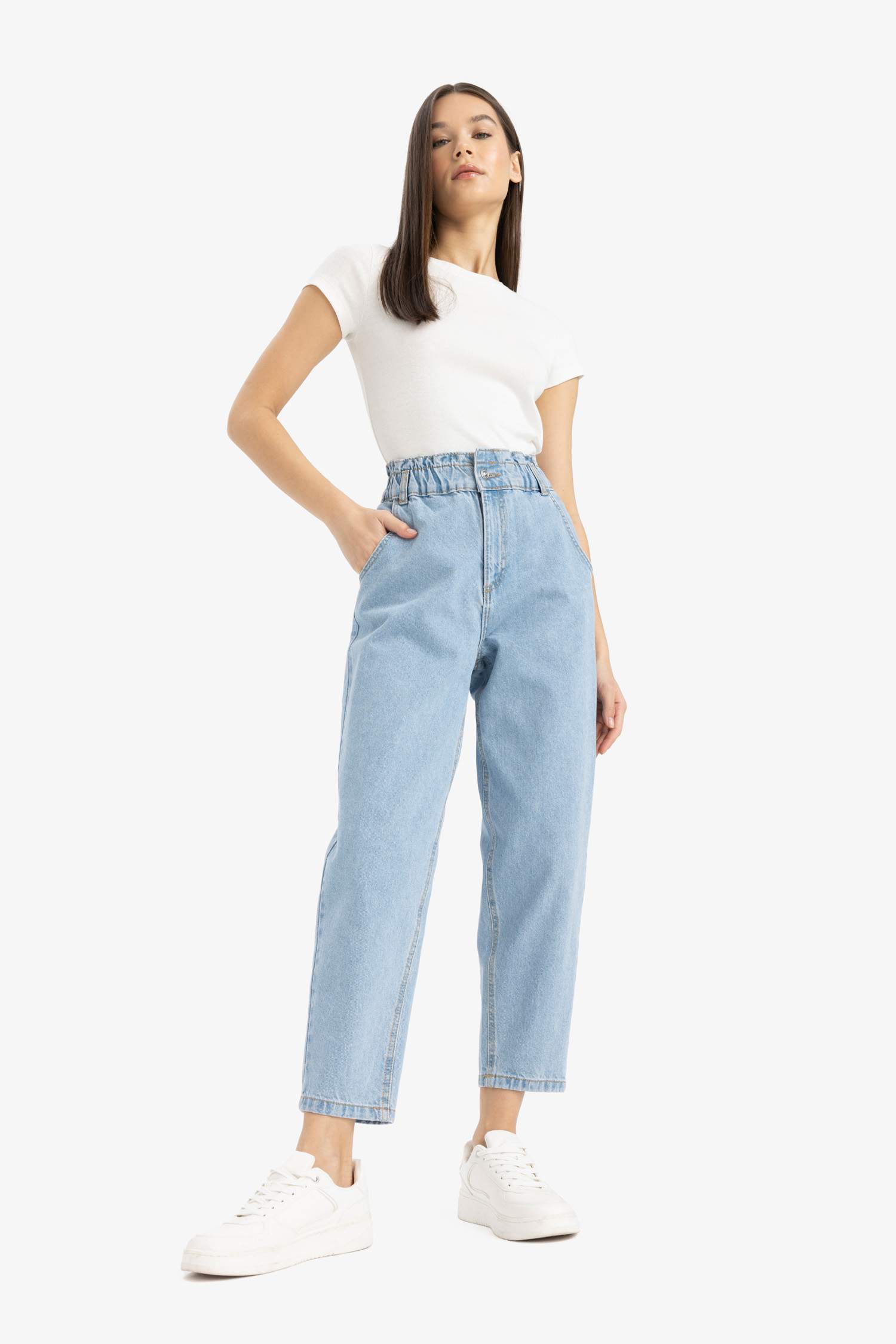 Paperbag High Waist Straight Leg Jeans