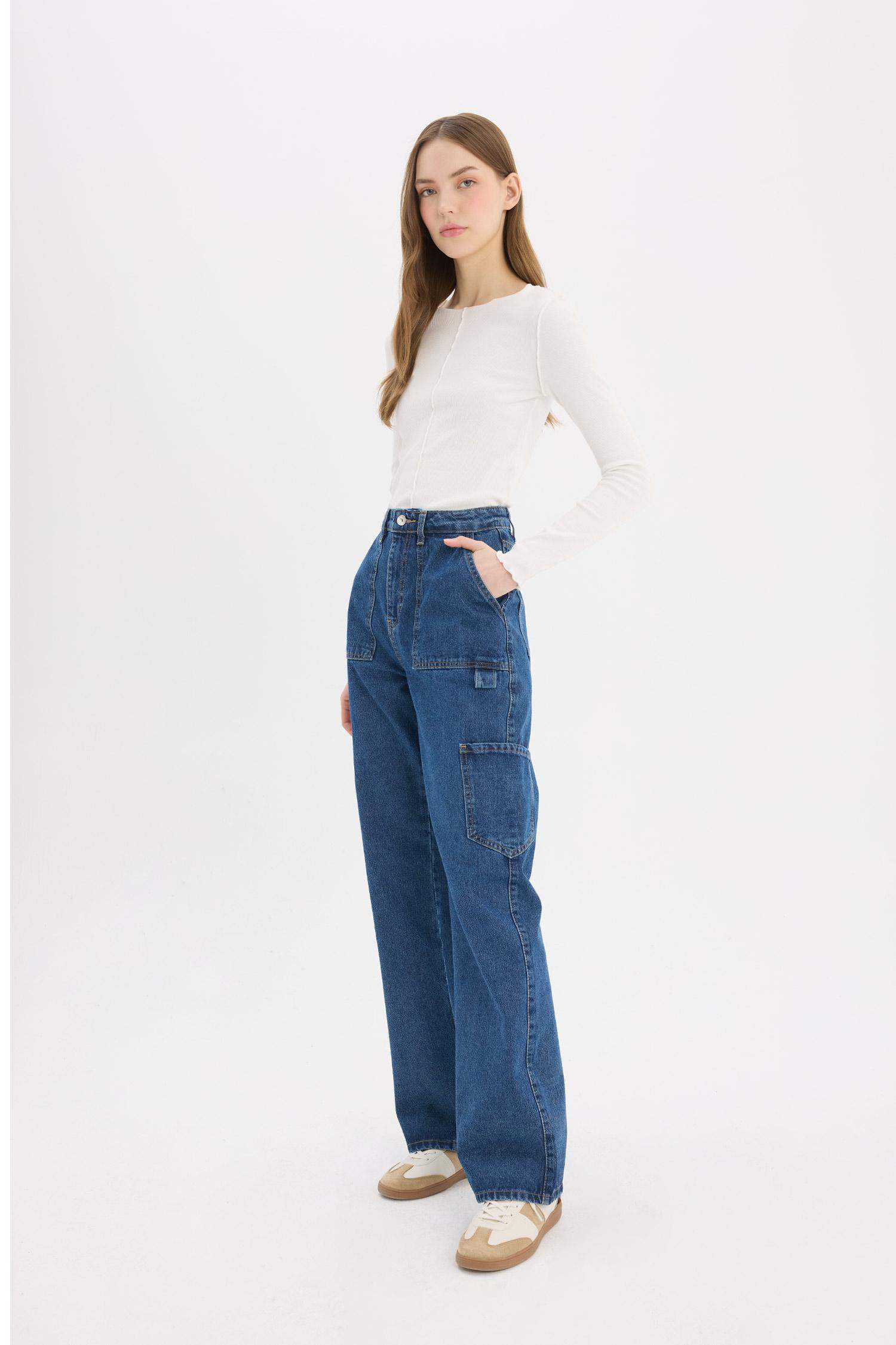 بنطرون جينز كارجو برجل واسع بجيب وخصر عالي