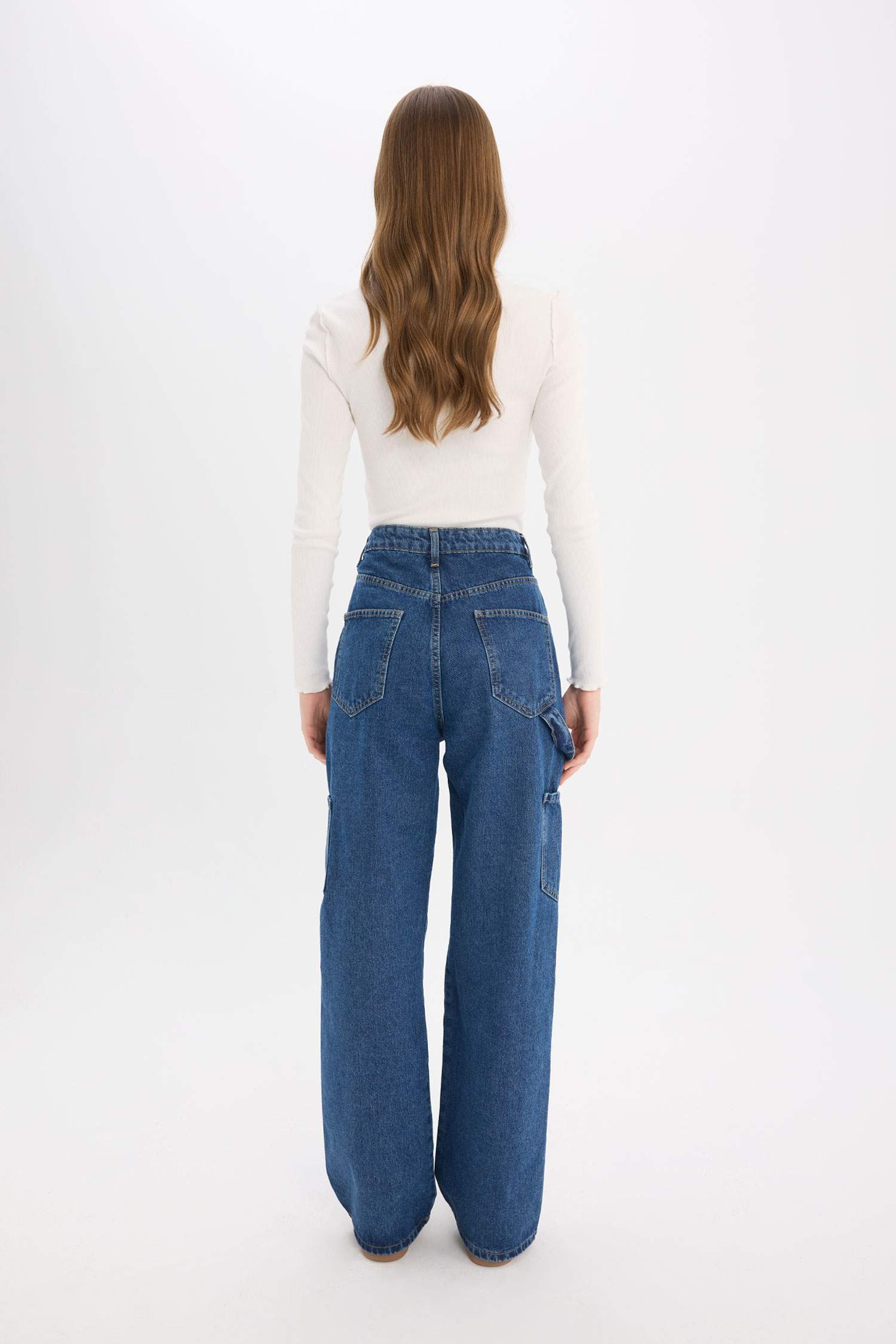 بنطرون جينز كارجو برجل واسع بجيب وخصر عالي