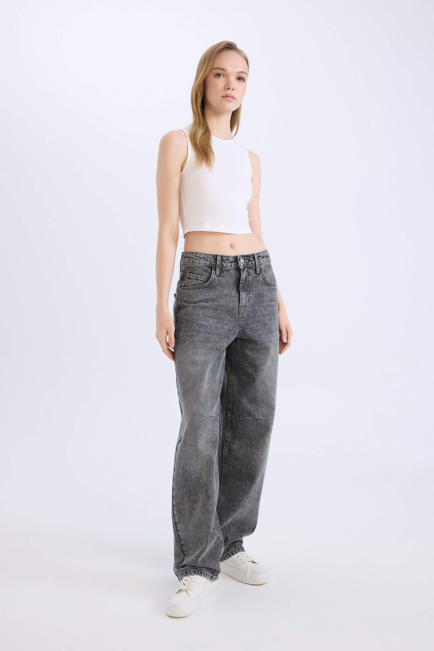 Baggy Fit High Waist Straight Leg Washed Jeans