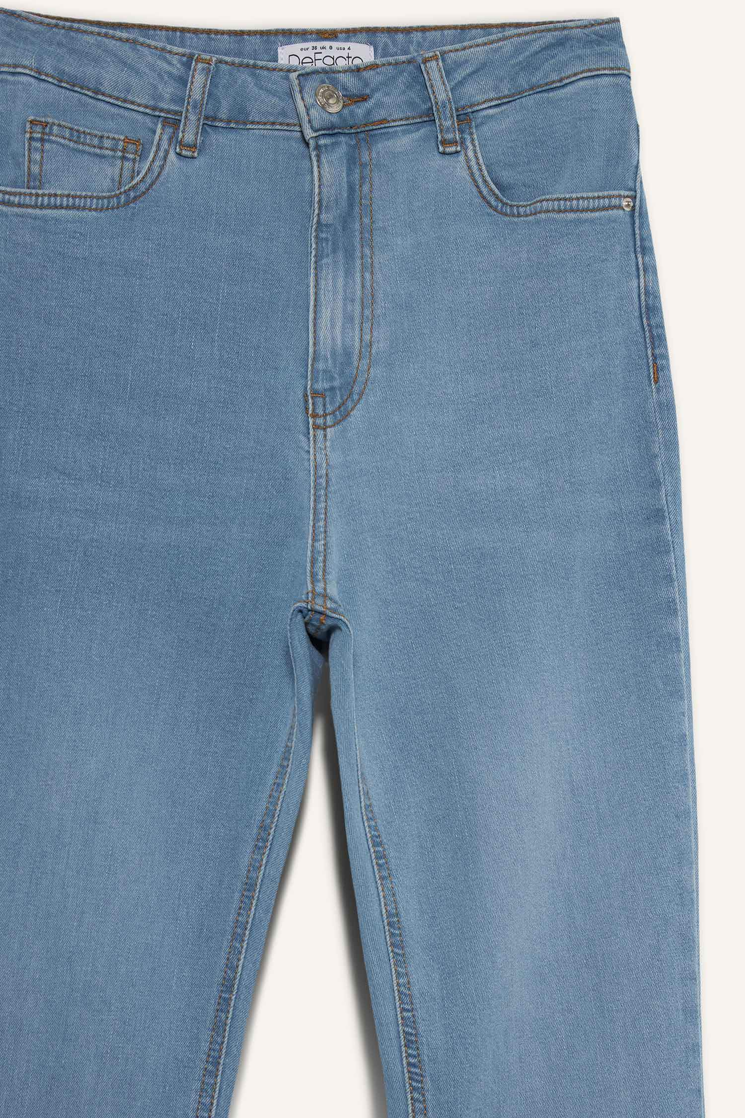 بنطرون جينز سليم فلير فيت برجل عادي وخصر عالي