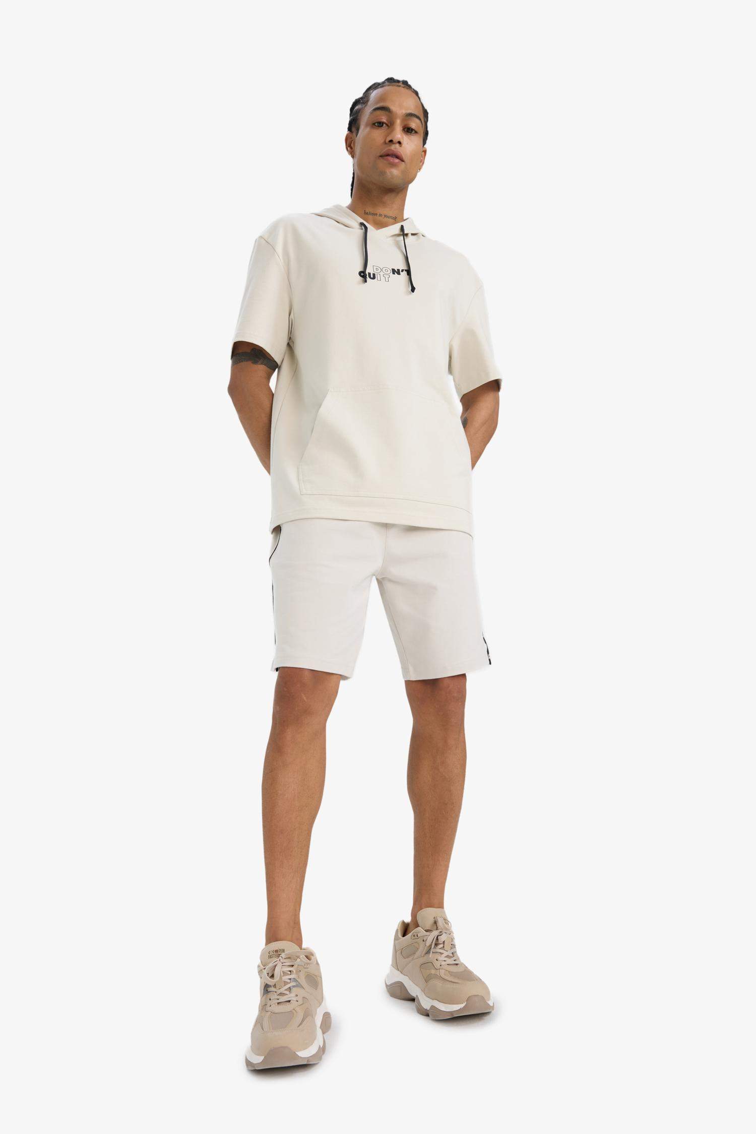 DeFactoFit Standard Fit Hooded Printed Sports T-Shirt