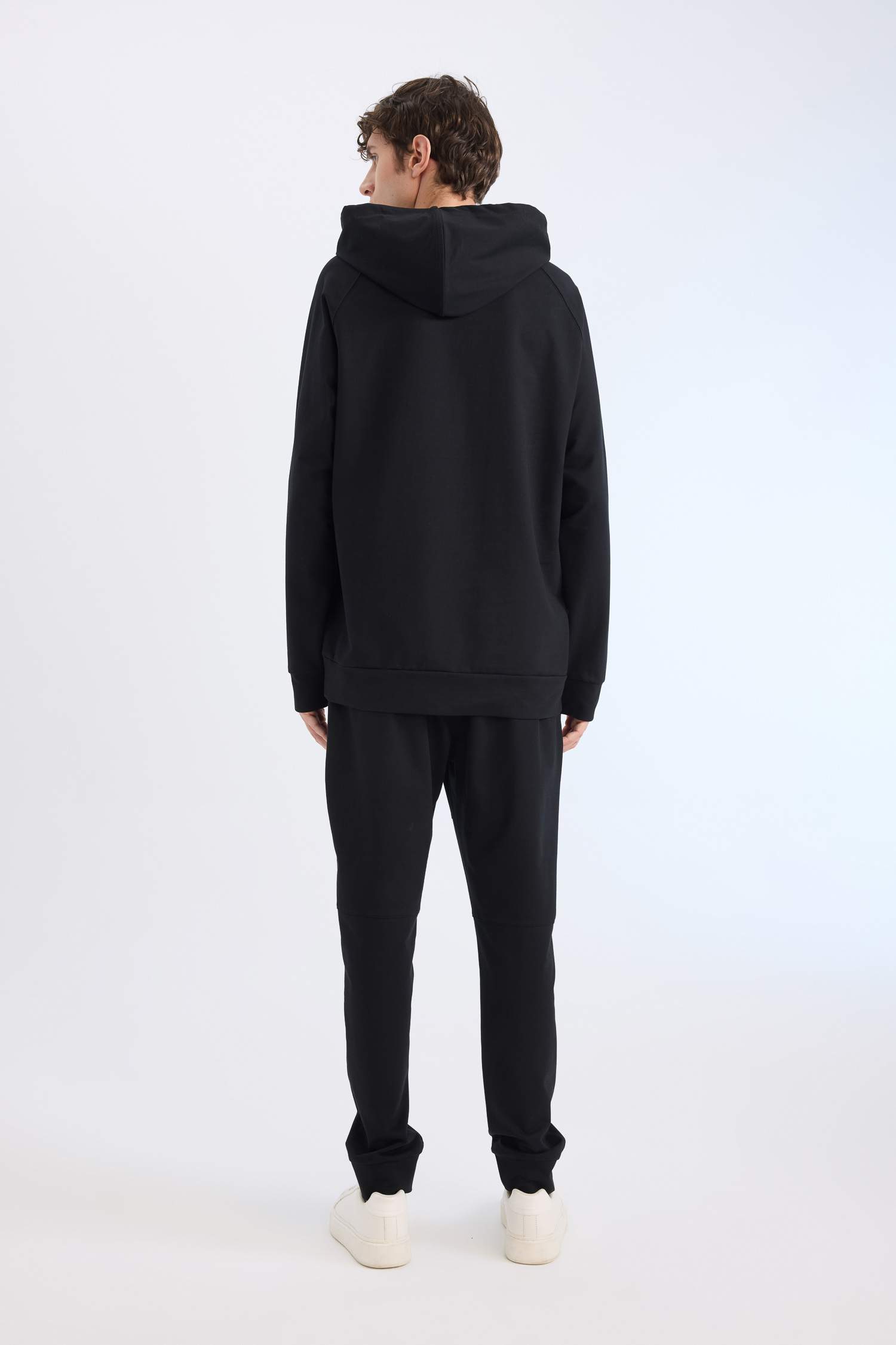 DeFactoFit Slim Fit Sporcu Jogger Eşofman Altı Dar Kesim Standart Paça Basic Düz