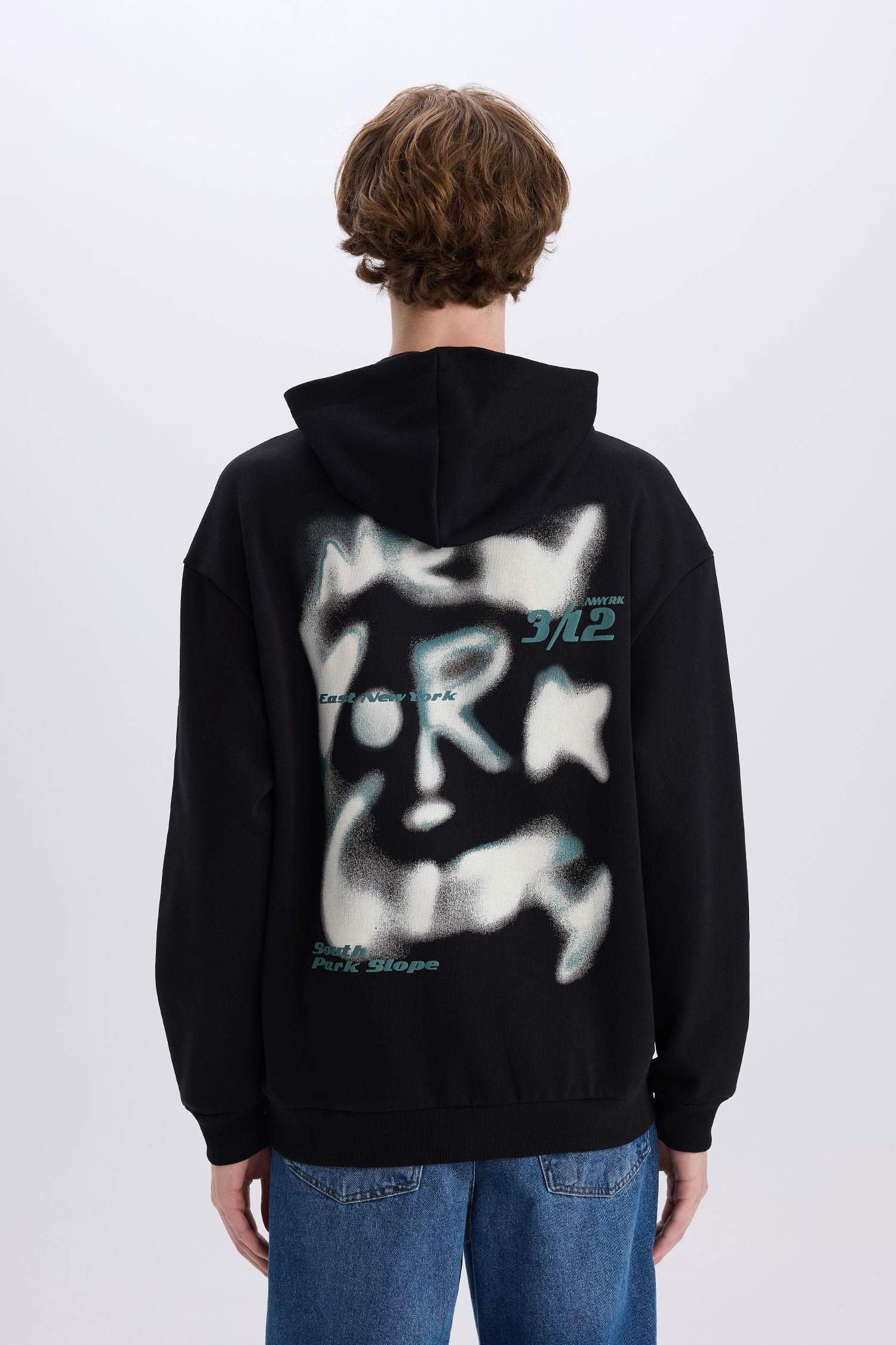 Boxy Fit Kapüşonlu Sırt Baskılı Sweatshirt