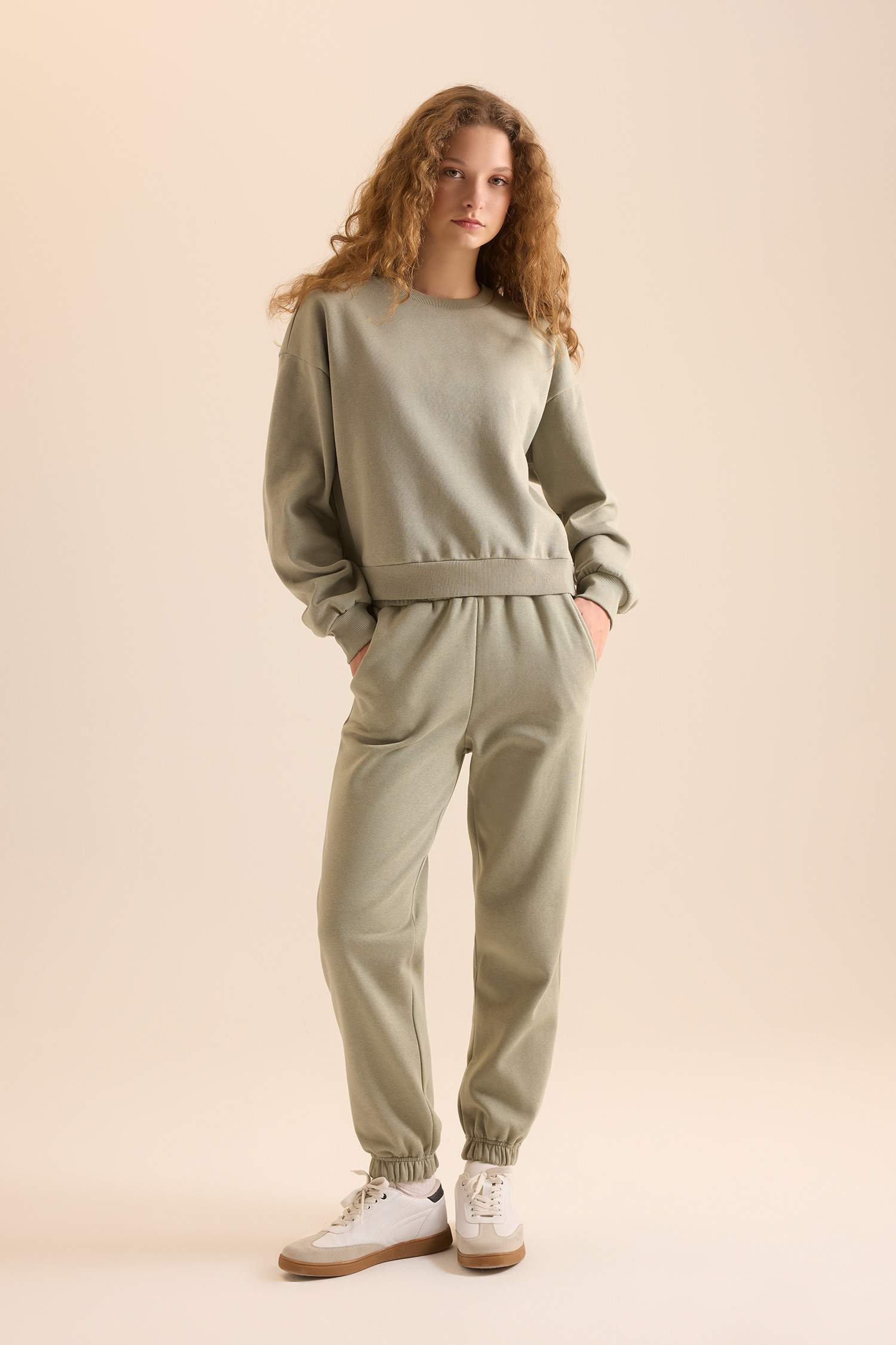 Regular Fit Normal Kalıp Basic Düz İçi Kalın Polarlı Eşofman Takımı 