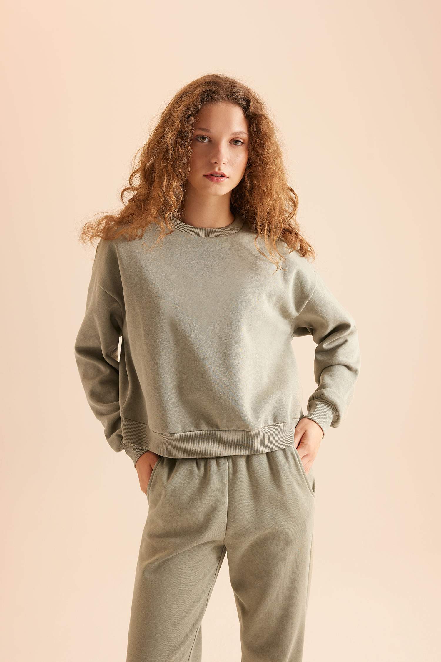 Regular Fit Normal Kalıp Basic Düz İçi Kalın Polarlı Eşofman Takımı 