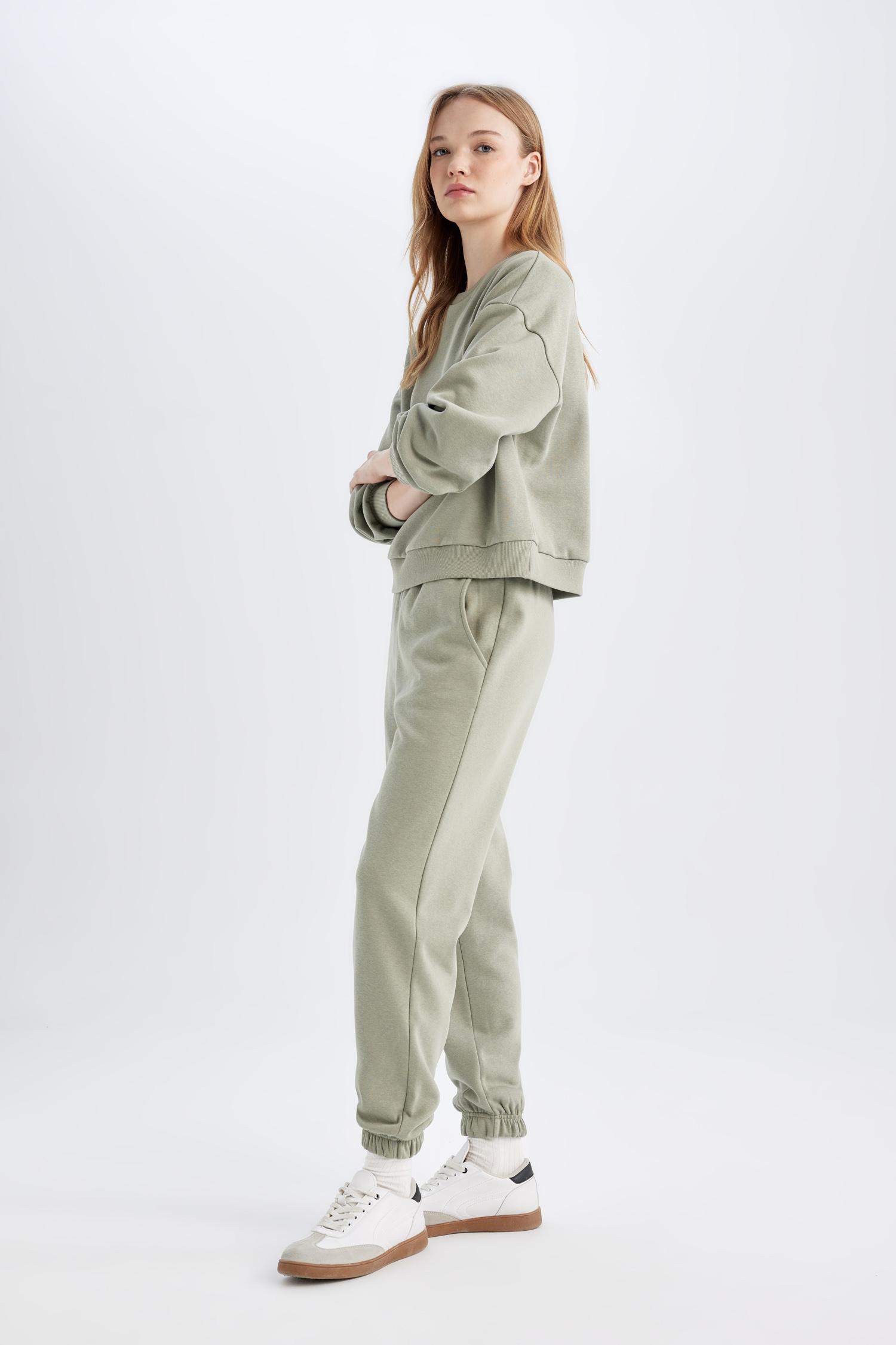 Regular Fit Normal Kalıp Basic Düz İçi Kalın Polarlı Eşofman Takımı 