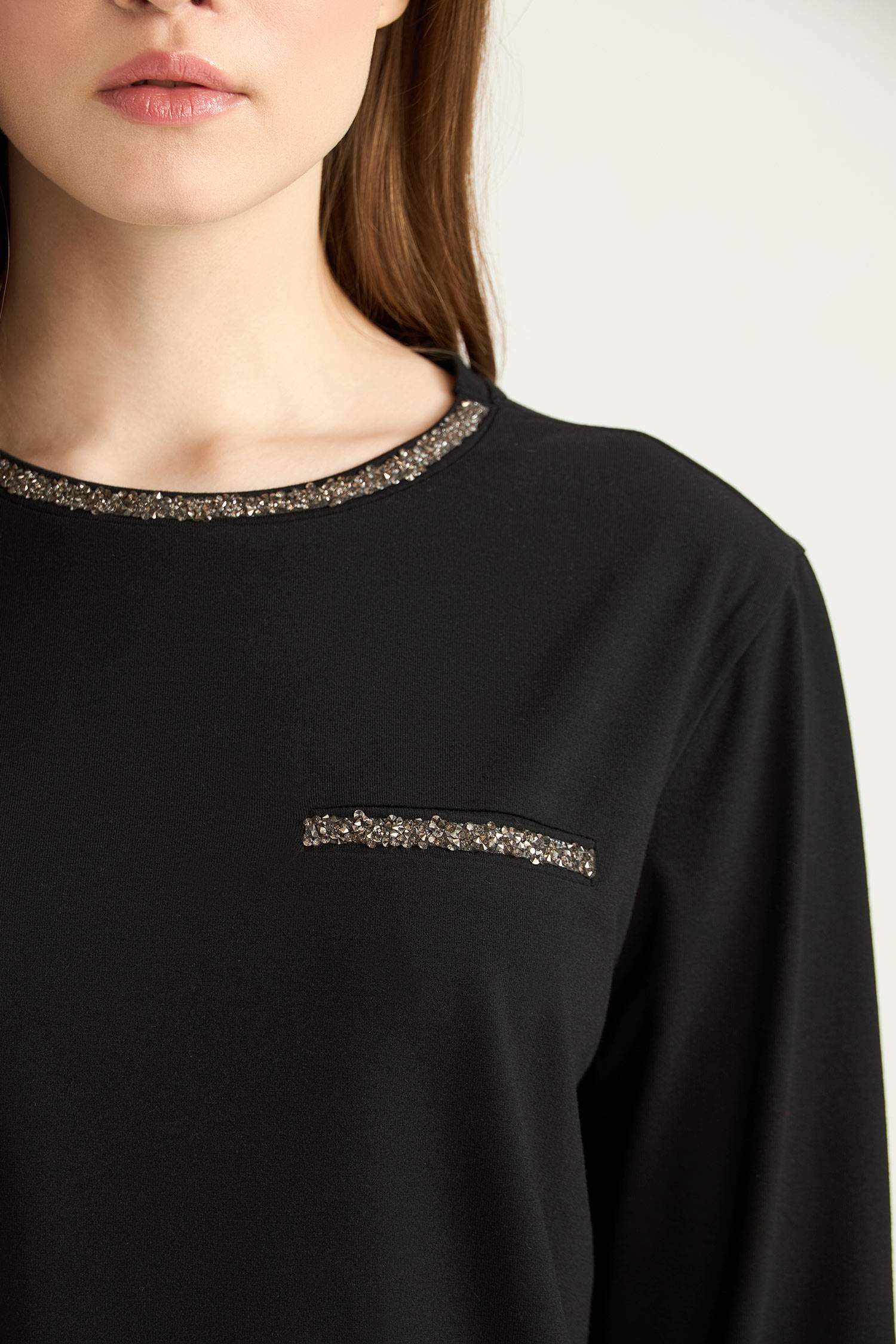 Regular Fit Bisiklet Yaka Taşlı Uzun Kollu Tişört