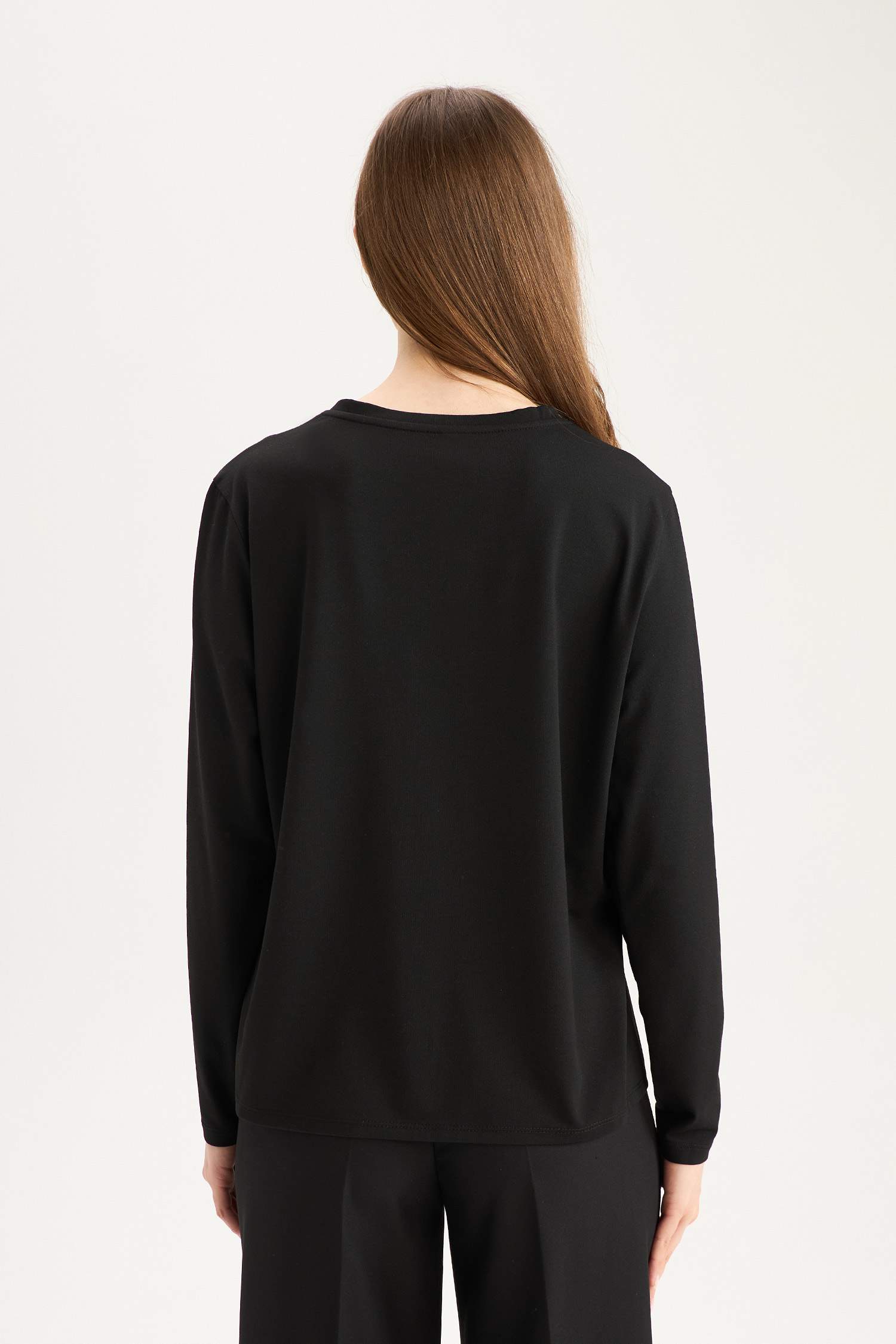 Regular Fit Bisiklet Yaka Taşlı Uzun Kollu Tişört