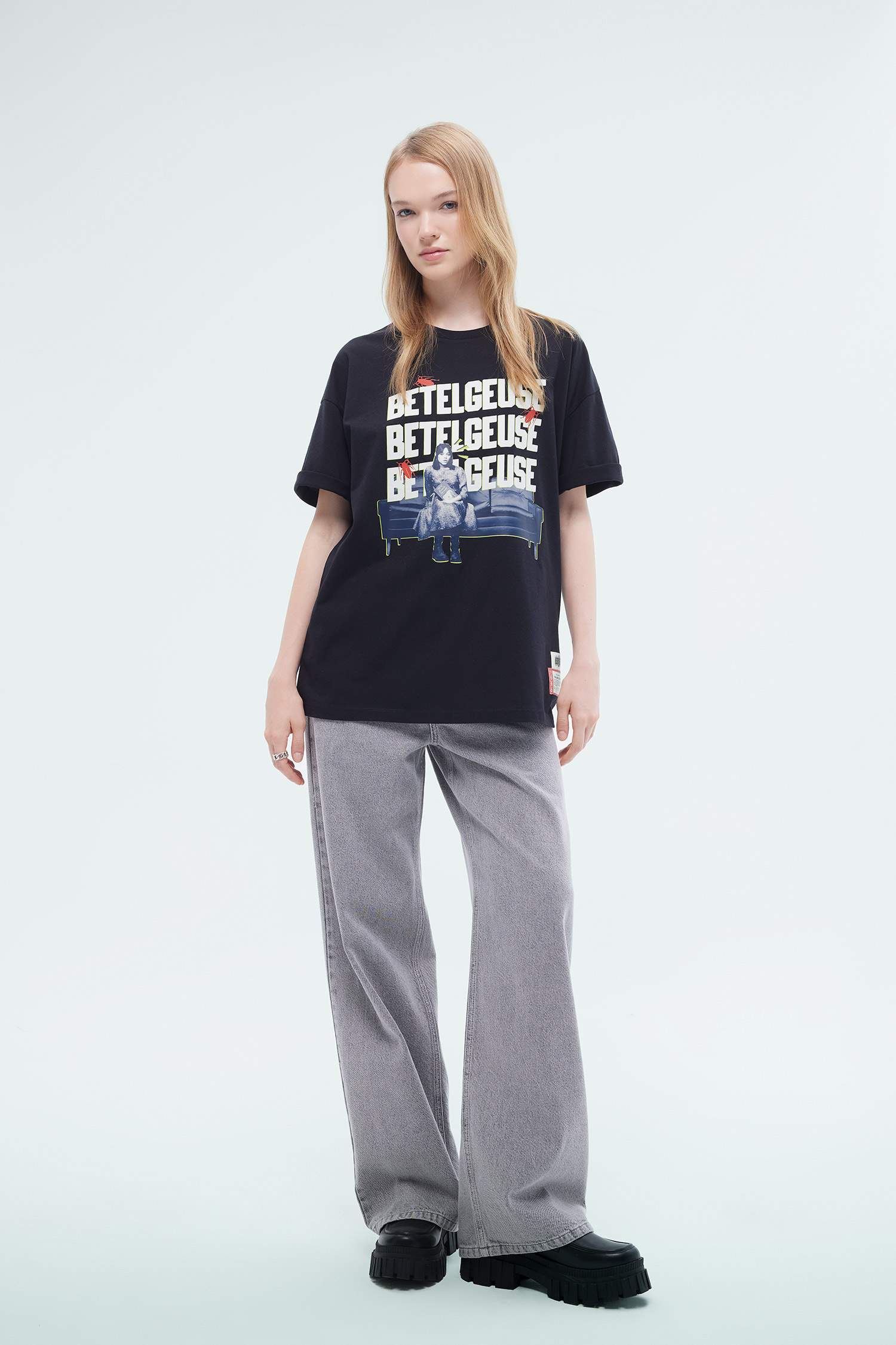 Beetlejuice Oversize Fit Crew Neck Printed T-Shirt