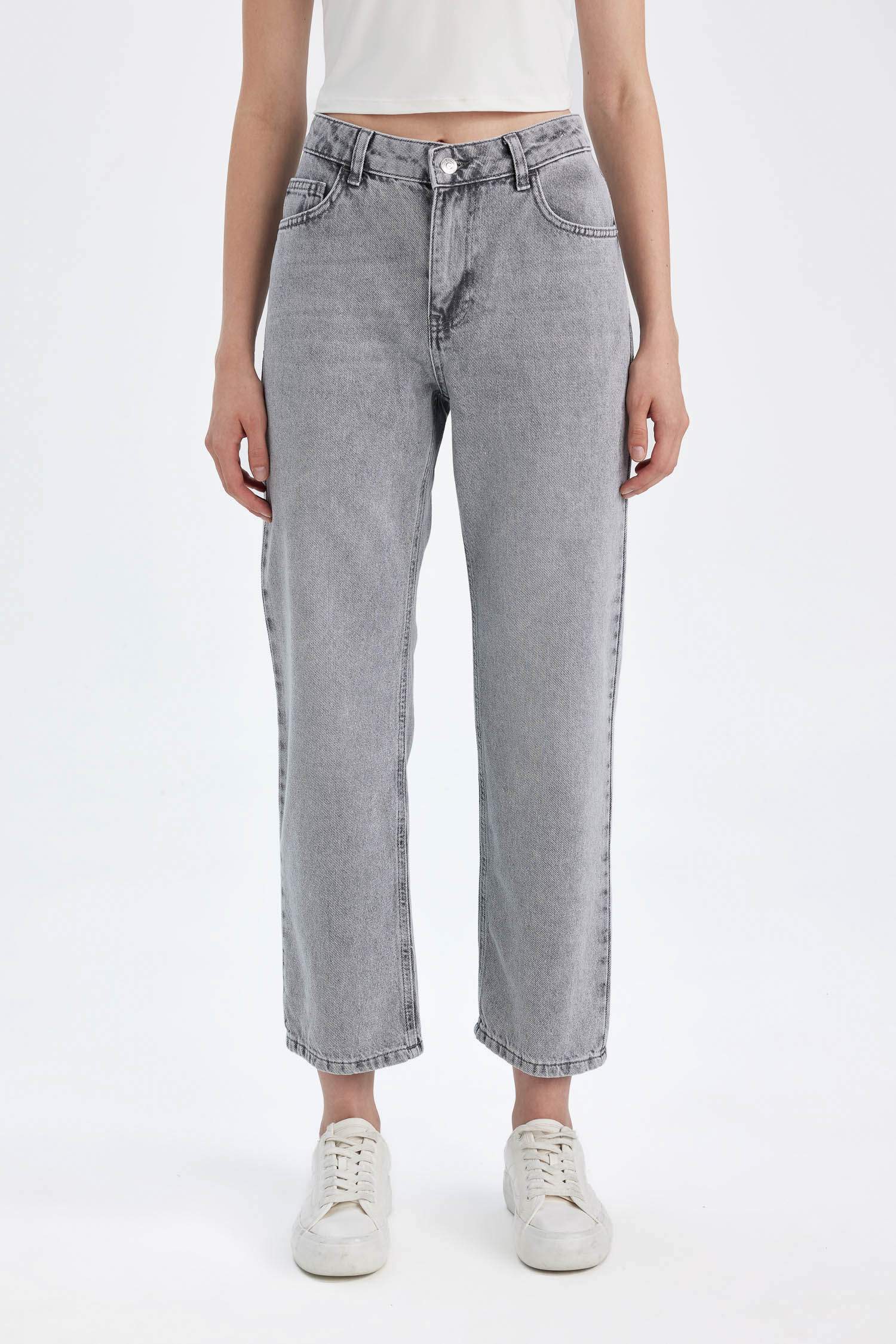 سروال جينز قصة مستقيمة