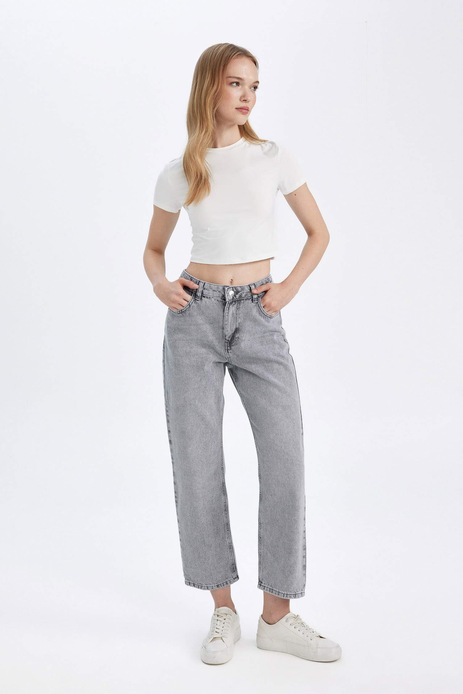 سروال جينز قصة مستقيمة