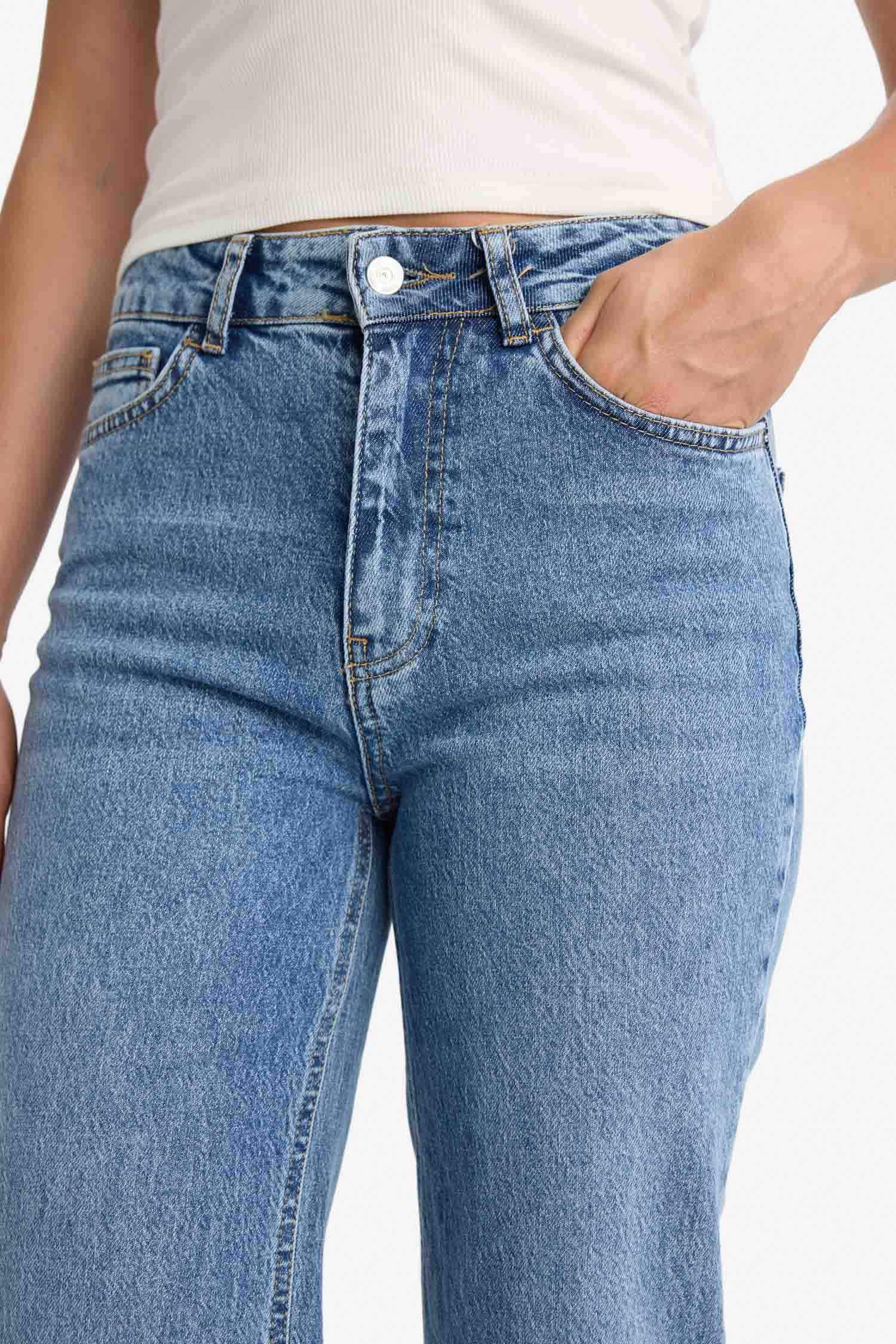 Comfort Straight Yüksek Bel Bilek Boy Jean Yıkamalı Pantolon