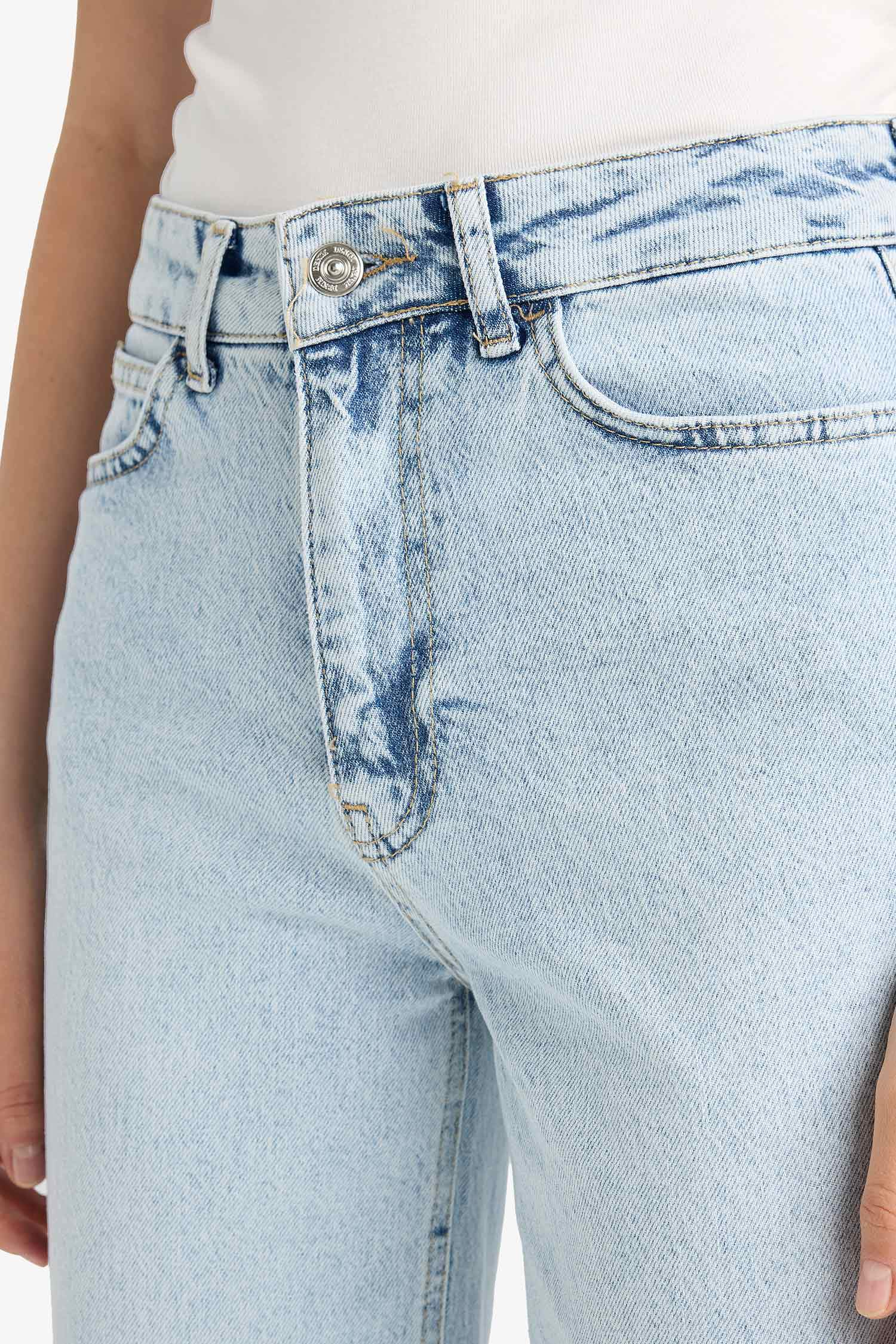 Comfort Straight Yüksek Bel Bilek Boy Jean Yıkamalı Pantolon