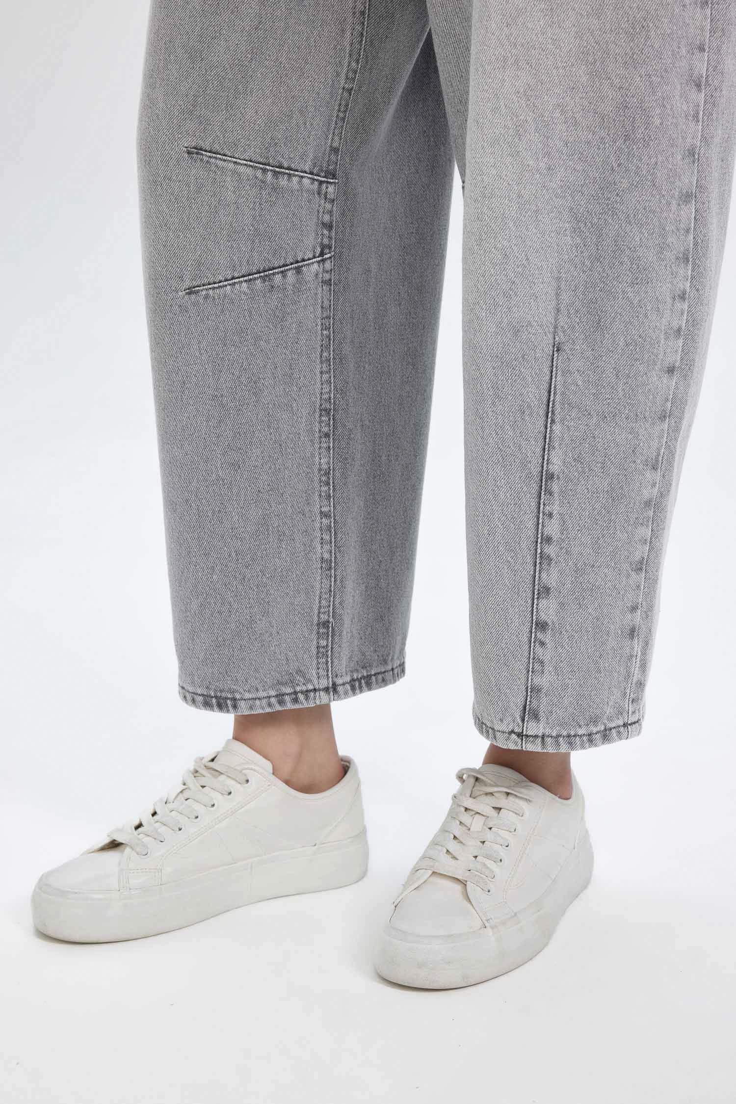 Yüksek Bel Uzun Jean Yıkamalı Pantolon