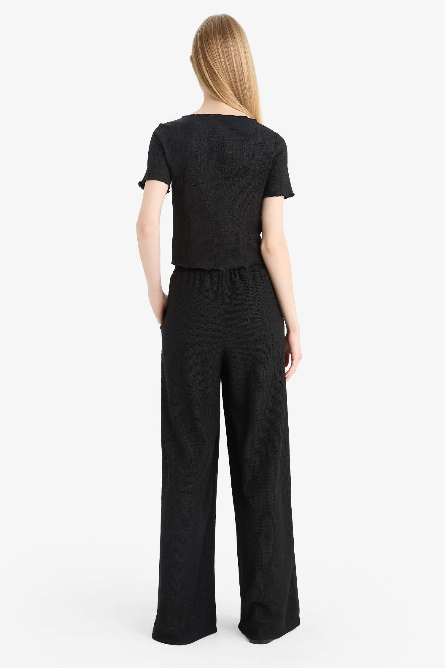 بنطلون وايد ليج كريب برجل واسع