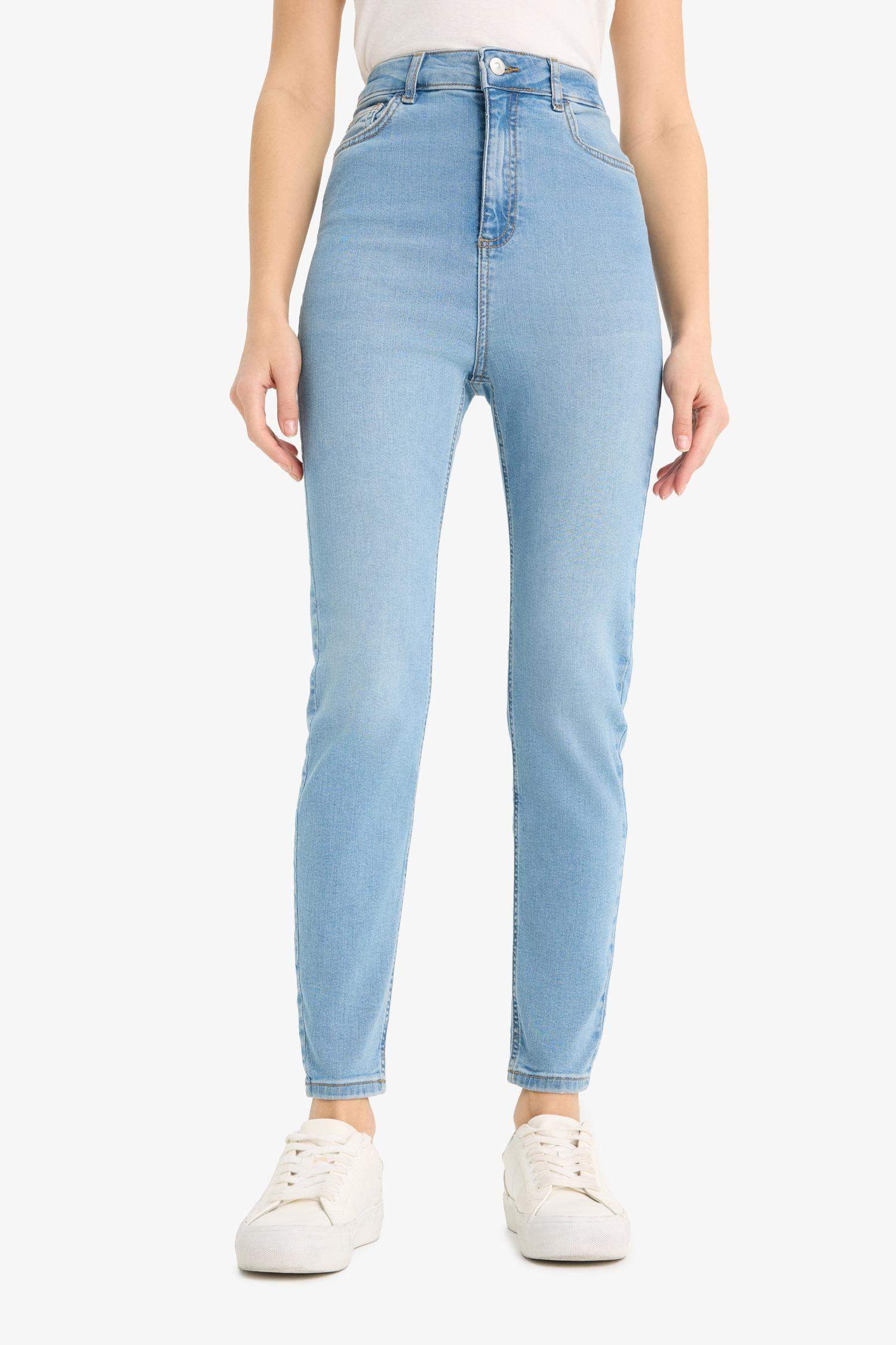 بنطرون جينز سكيني فيت برجل ضيق وخصر عالي