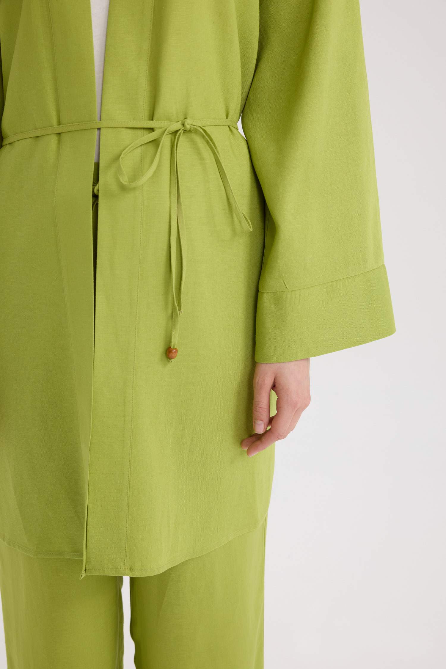 كيمونو قصة مريحة من مزيج الكتان أخضر