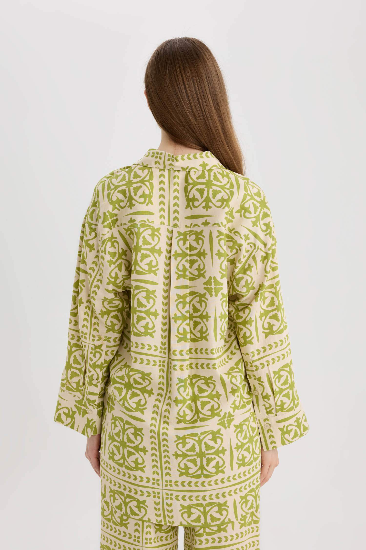 تونيك قصة مريحة كم طويل من مزيج الكتان أخضر منقوش