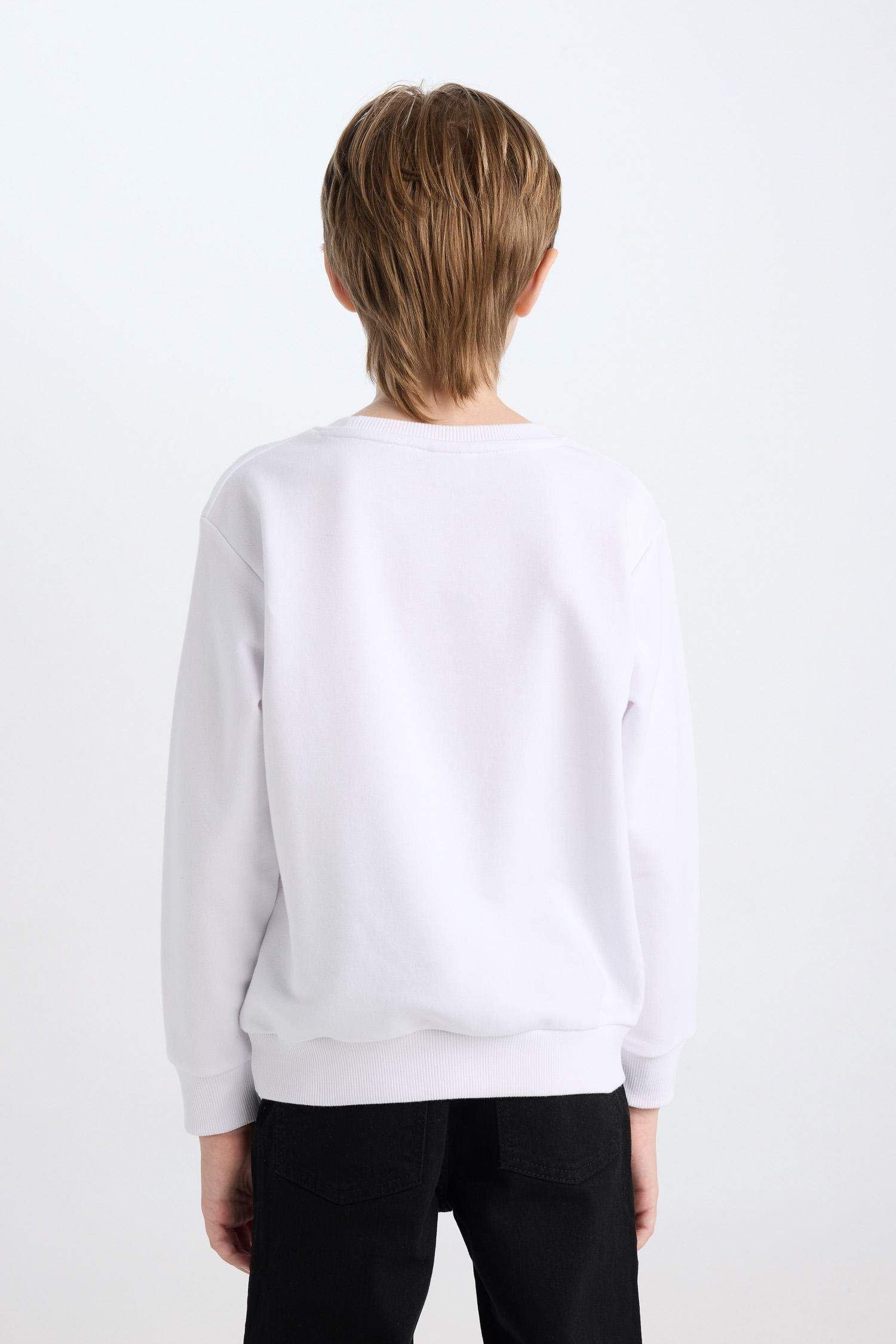 Erkek Çocuk Beyaz Bisiklet Yaka Atatürk Baskılı Nakışlı Sweatshirt