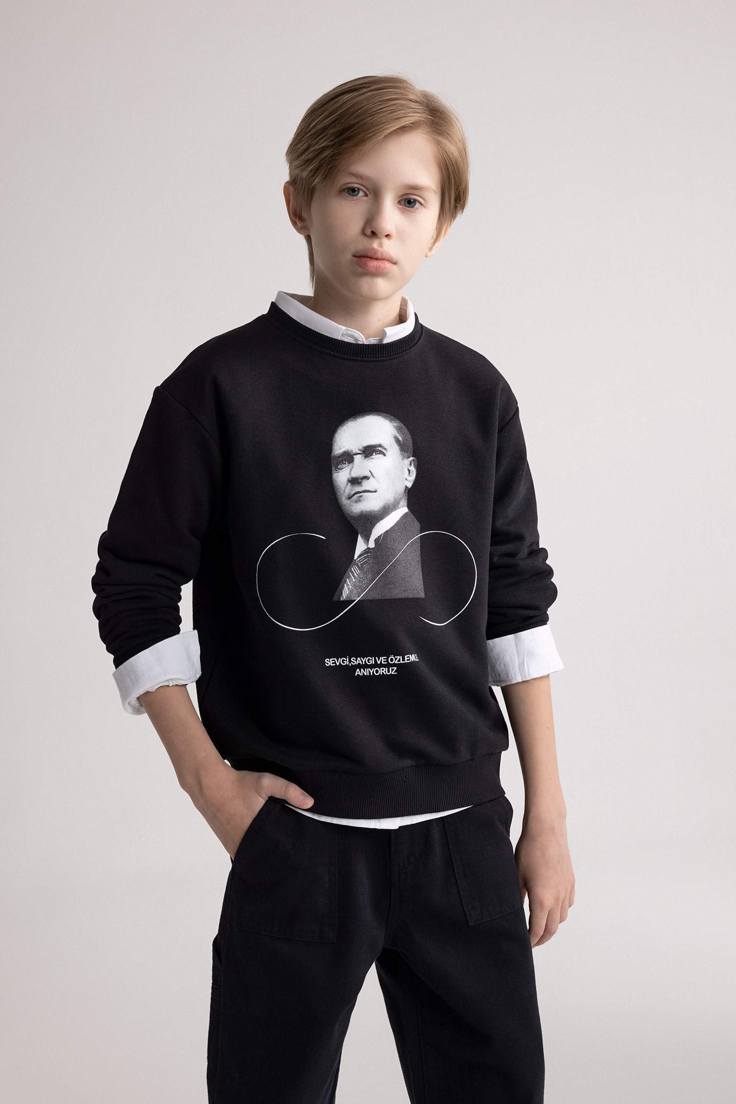 Erkek Çocuk Bisiklet Yaka Atatürk Baskılı Sweatshirt